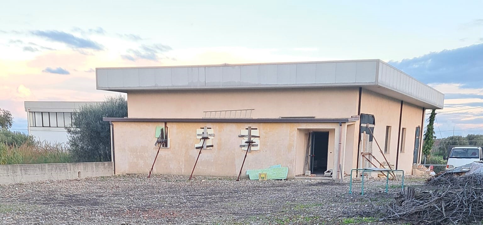 Immagine 16 di Capannone industriale in affitto  in via san rocco 64 a San Vito Chietino