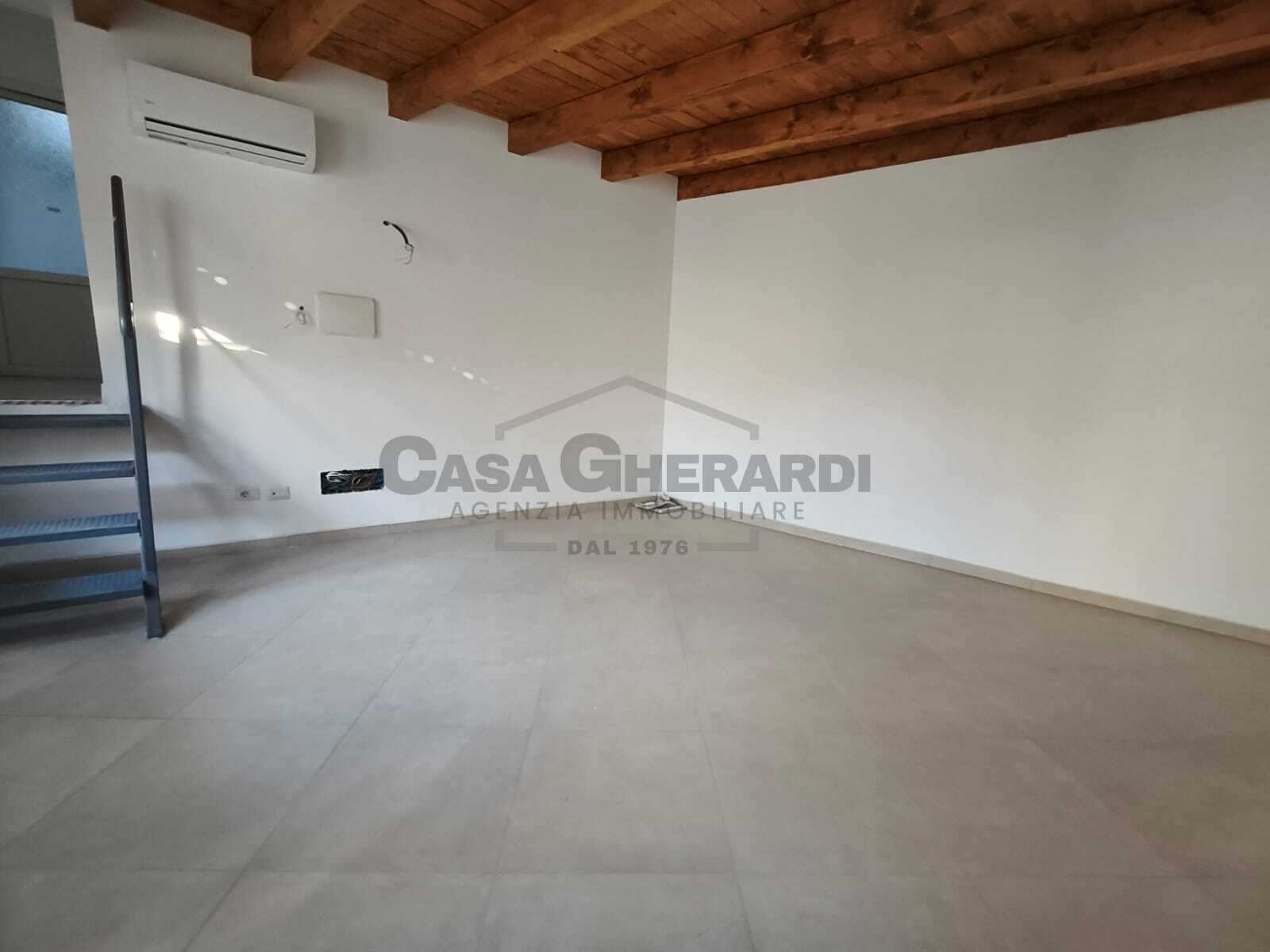 Immagine 14 di Trilocale in vendita  in Via Vittorio Emanuele II a Ponte San Pietro