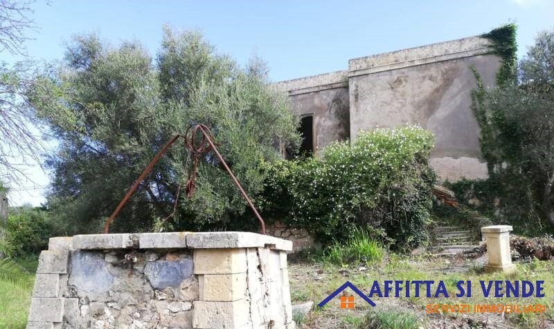 Immagine 11 di Rustico / casale in vendita  in isola a Siracusa