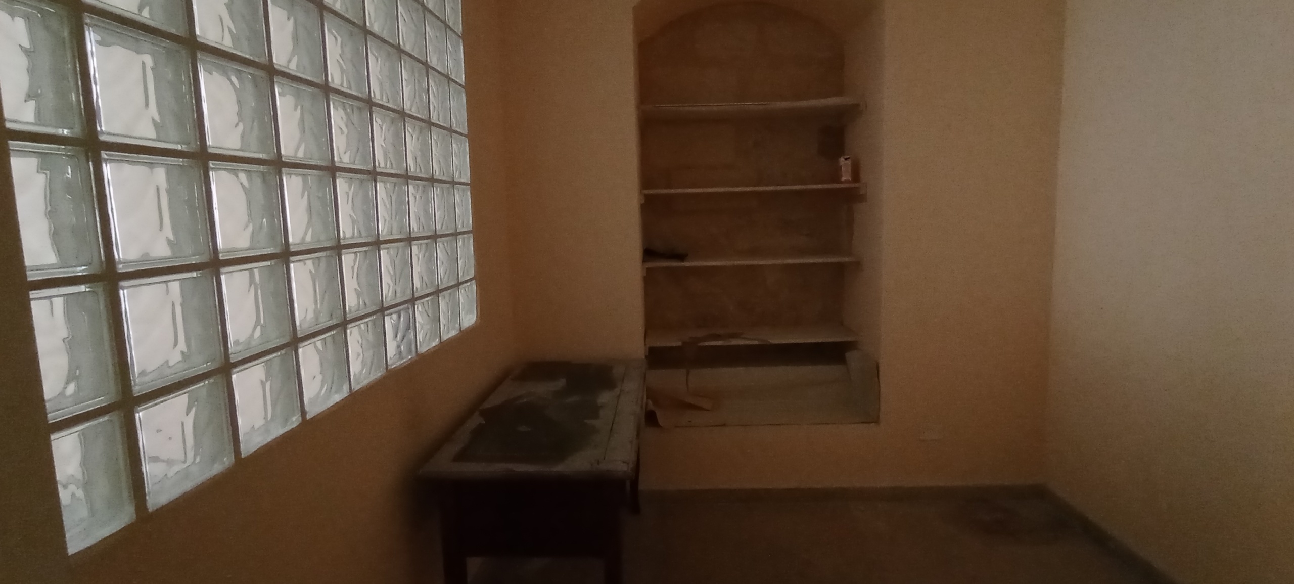 Immagine 8 di Locale commerciale in affitto  a Ragusa