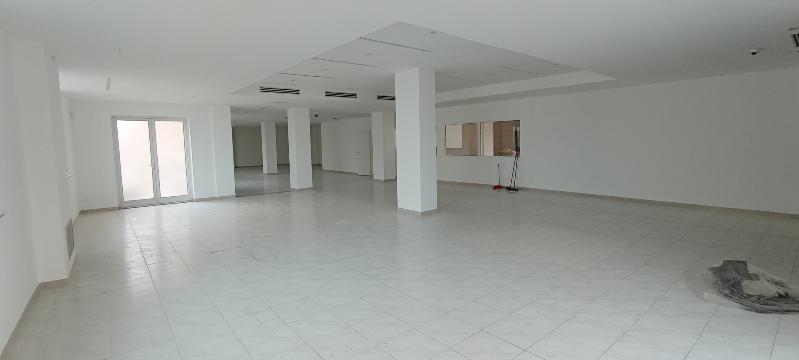 Immagine 3 di Locale commerciale in affitto  a Ragusa