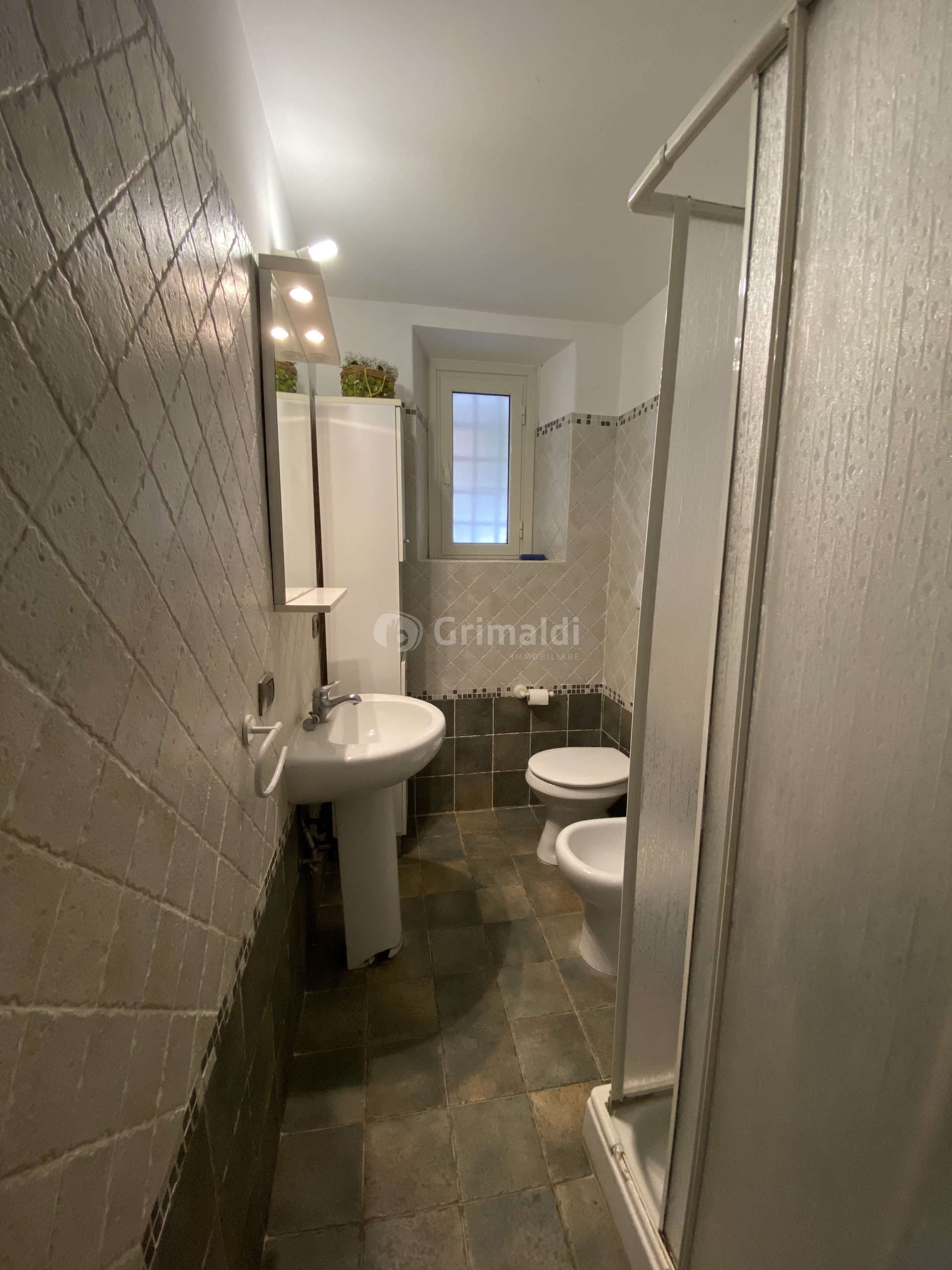 Immagine 4 di Bilocale in affitto  in Via Luigi Mazza 21 a Anzio