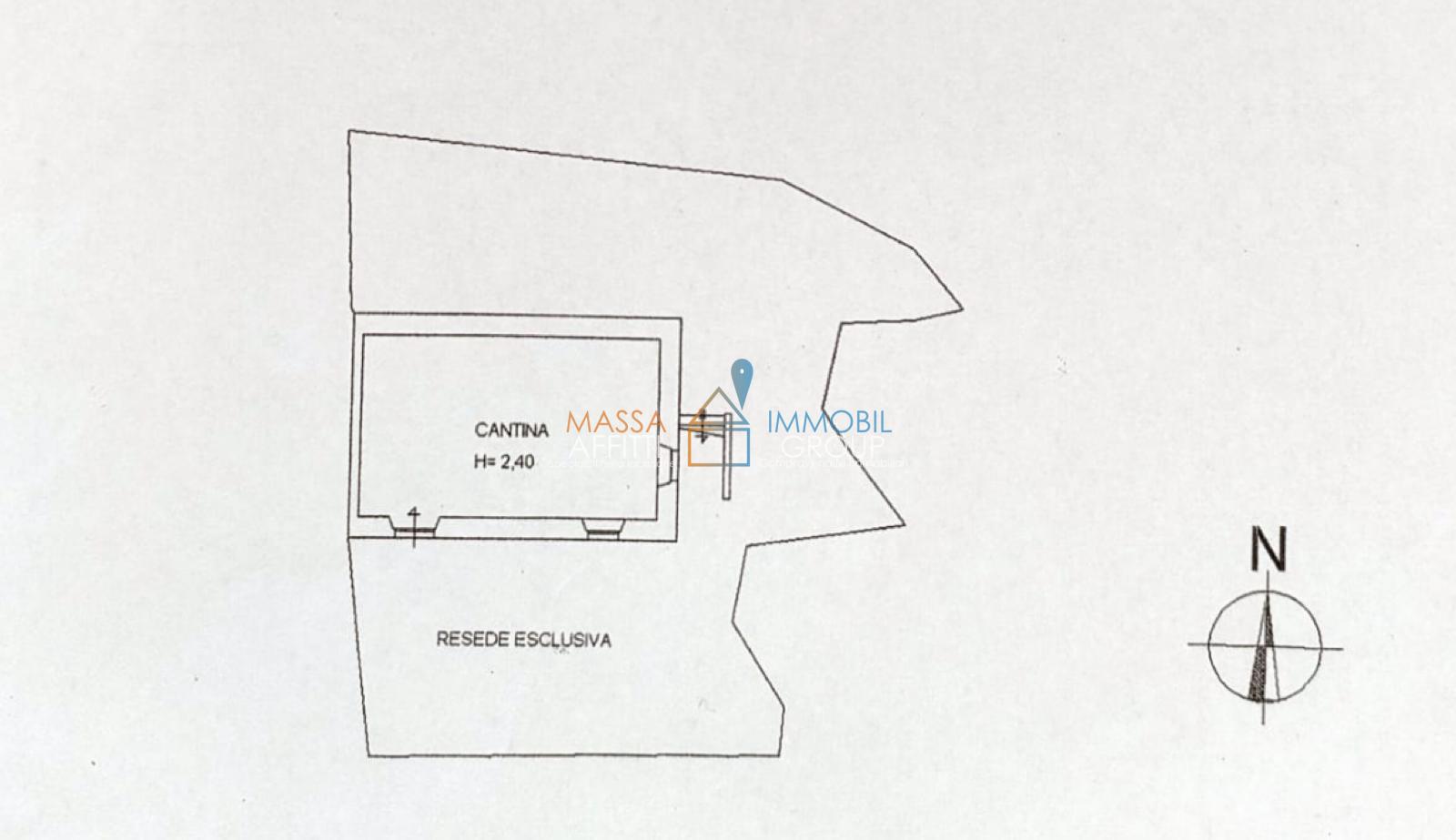Immagine 50 di Casa semindipendente in vendita  in Via Monte Grappa 1 a Stazzema