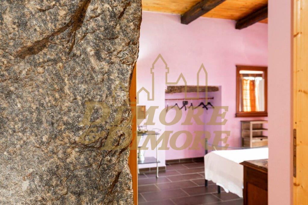 Immagine 5 di Bilocale in vendita  in Piazza Milano 8A a Colazza