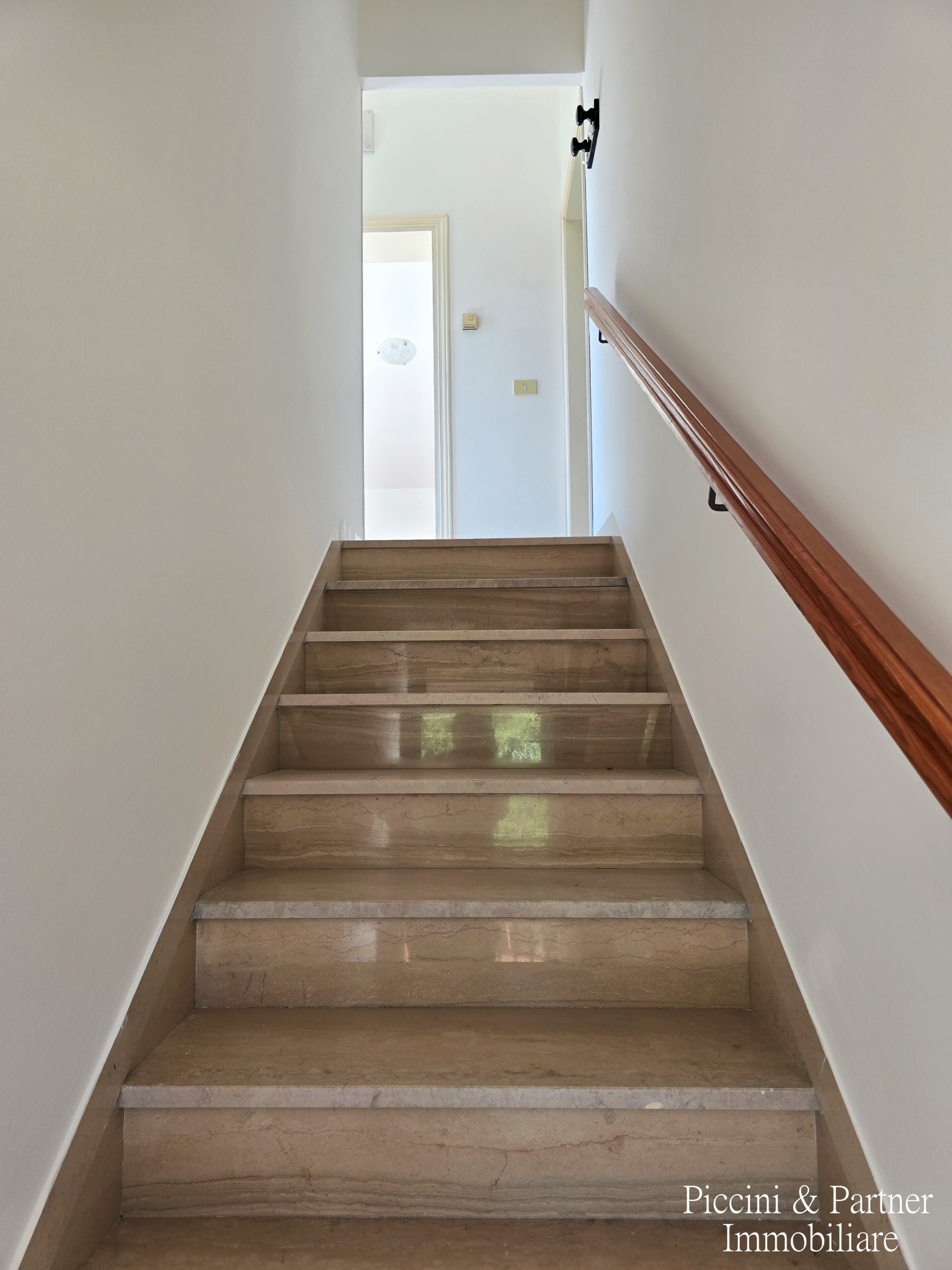 Immagine 5 di Appartamento in vendita  in Via della Sapienza a Magione