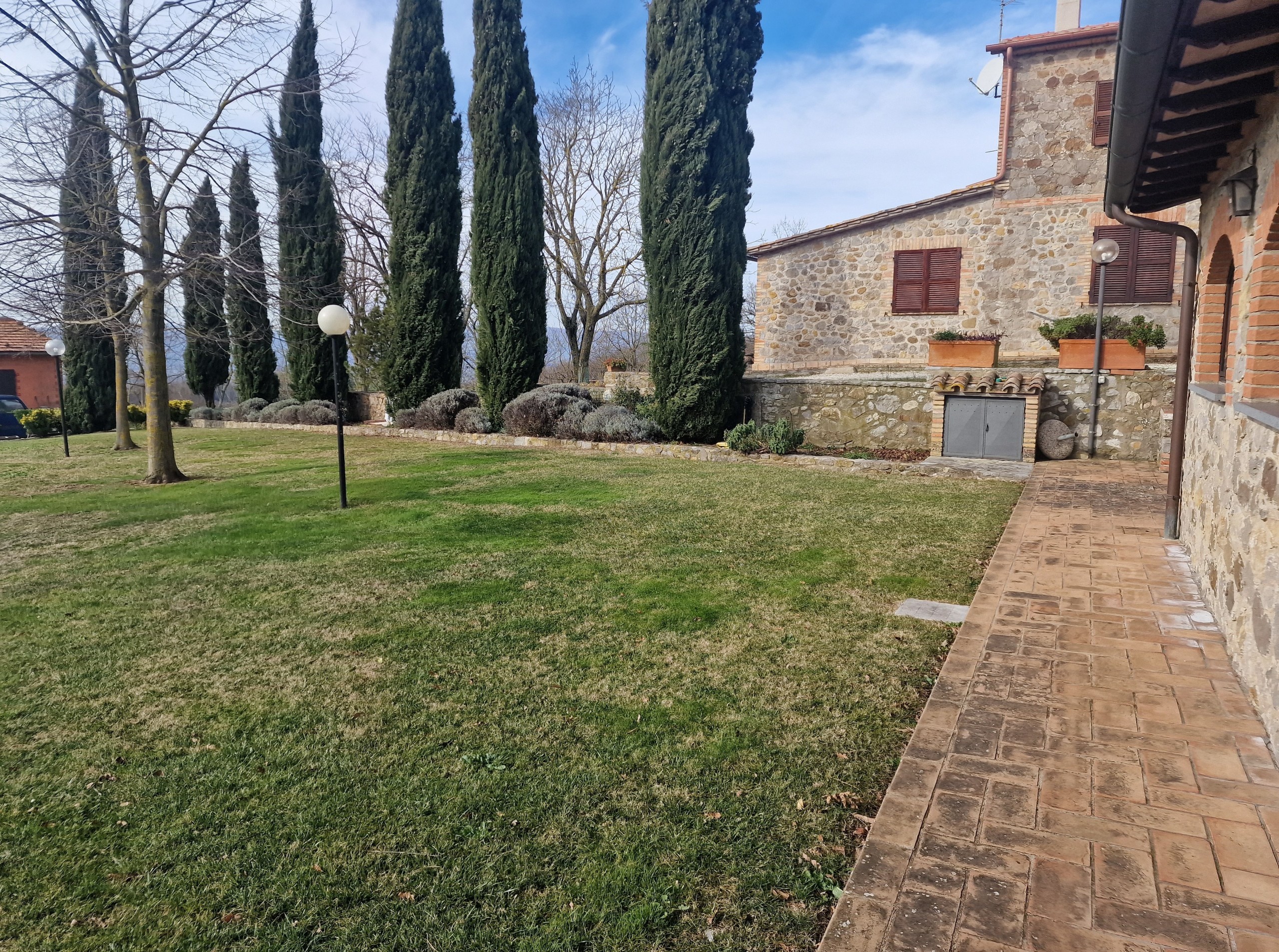 Immagine 76 di Rustico / casale in vendita  in Via del Conventaccio a Ficulle