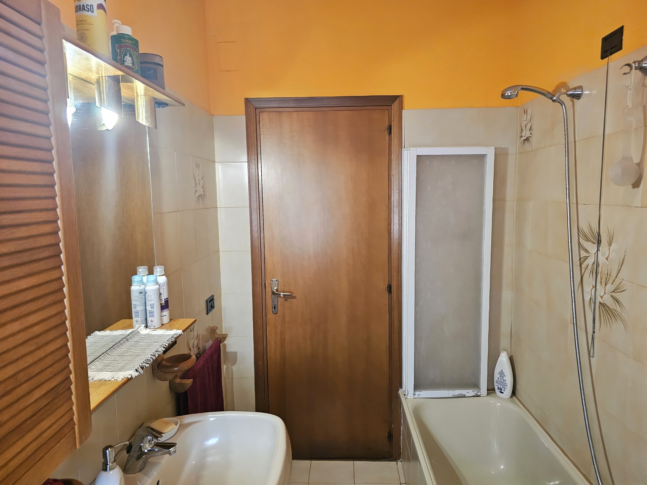 Immagine 31 di Pentalocale in vendita  in Via Ardigò a Perugia