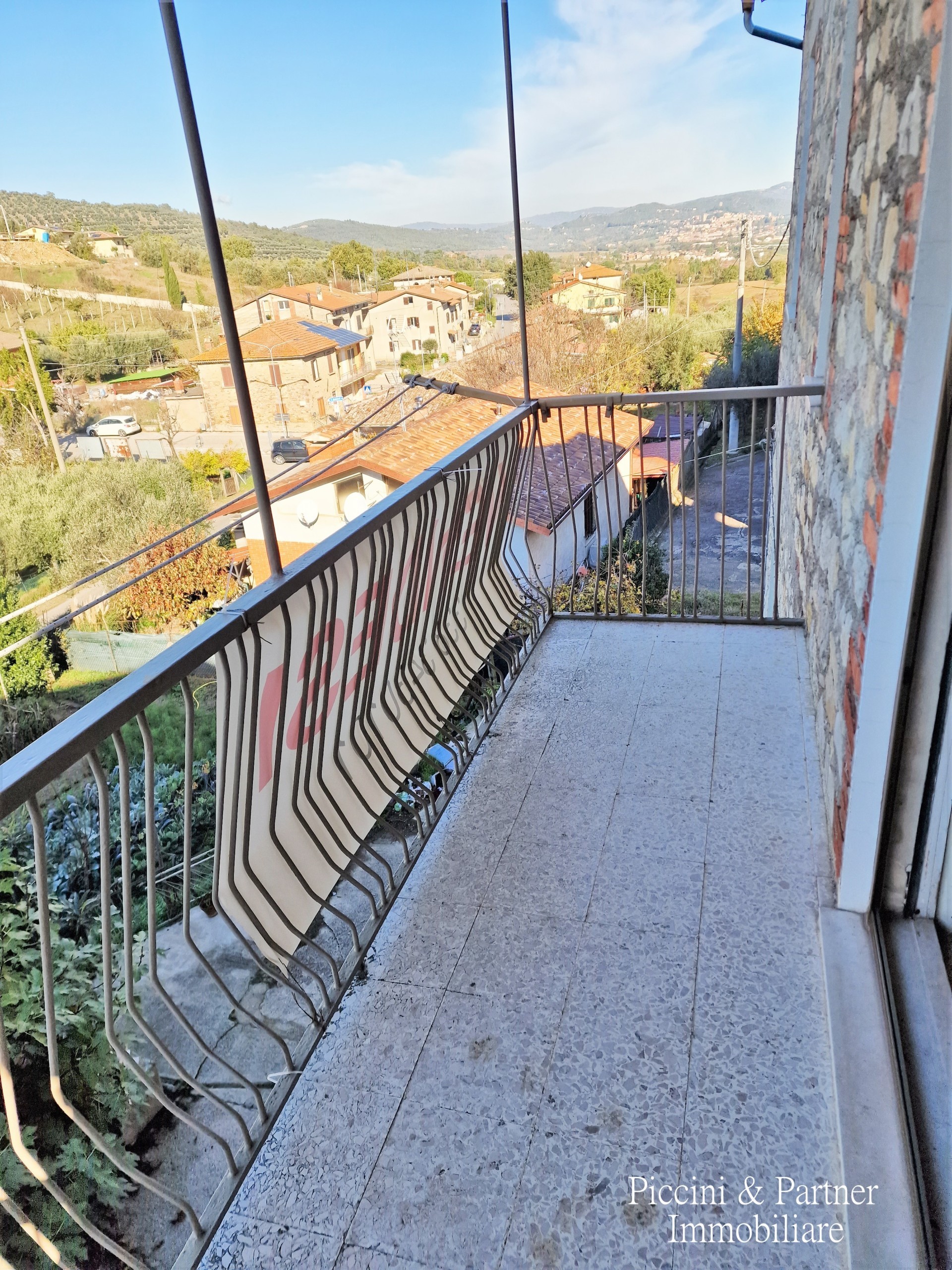 Immagine 15 di Casa indipendente in vendita  in Via Costa a Magione