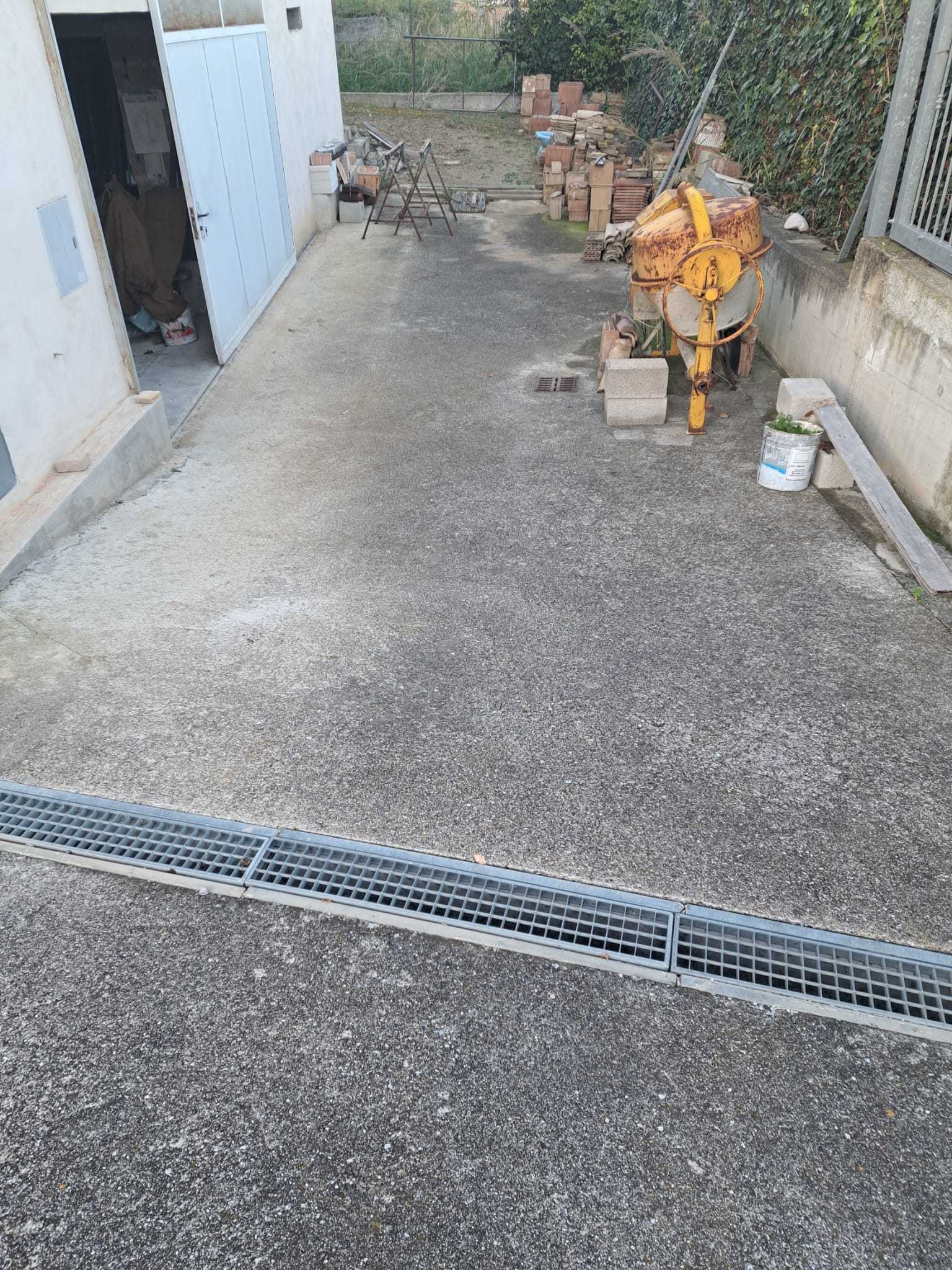 Immagine 14 di Capannone industriale in affitto  in via san rocco 64 a San Vito Chietino