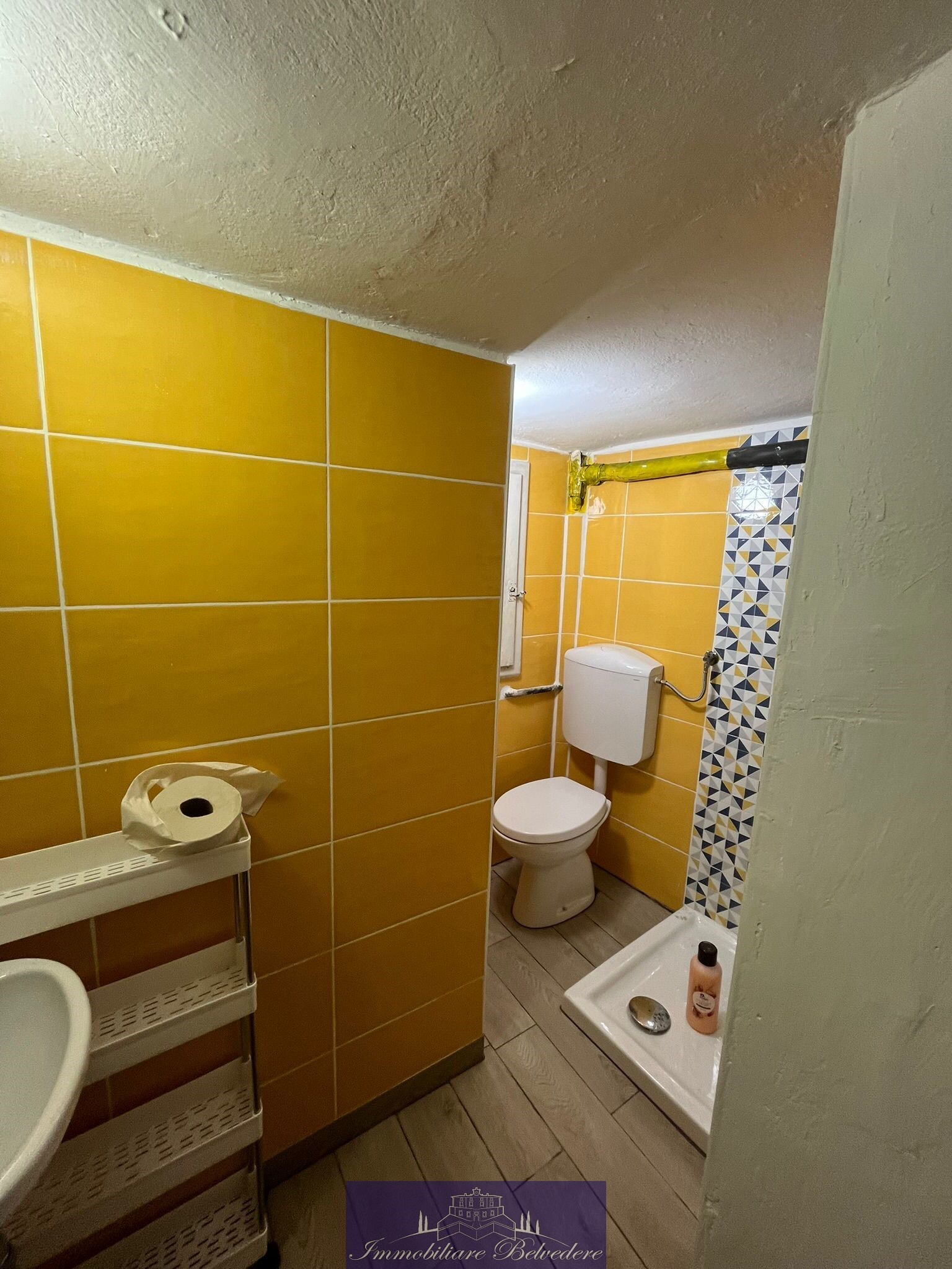 Immagine 5 di Laboratorio in affitto  in Via Baracca a Firenze