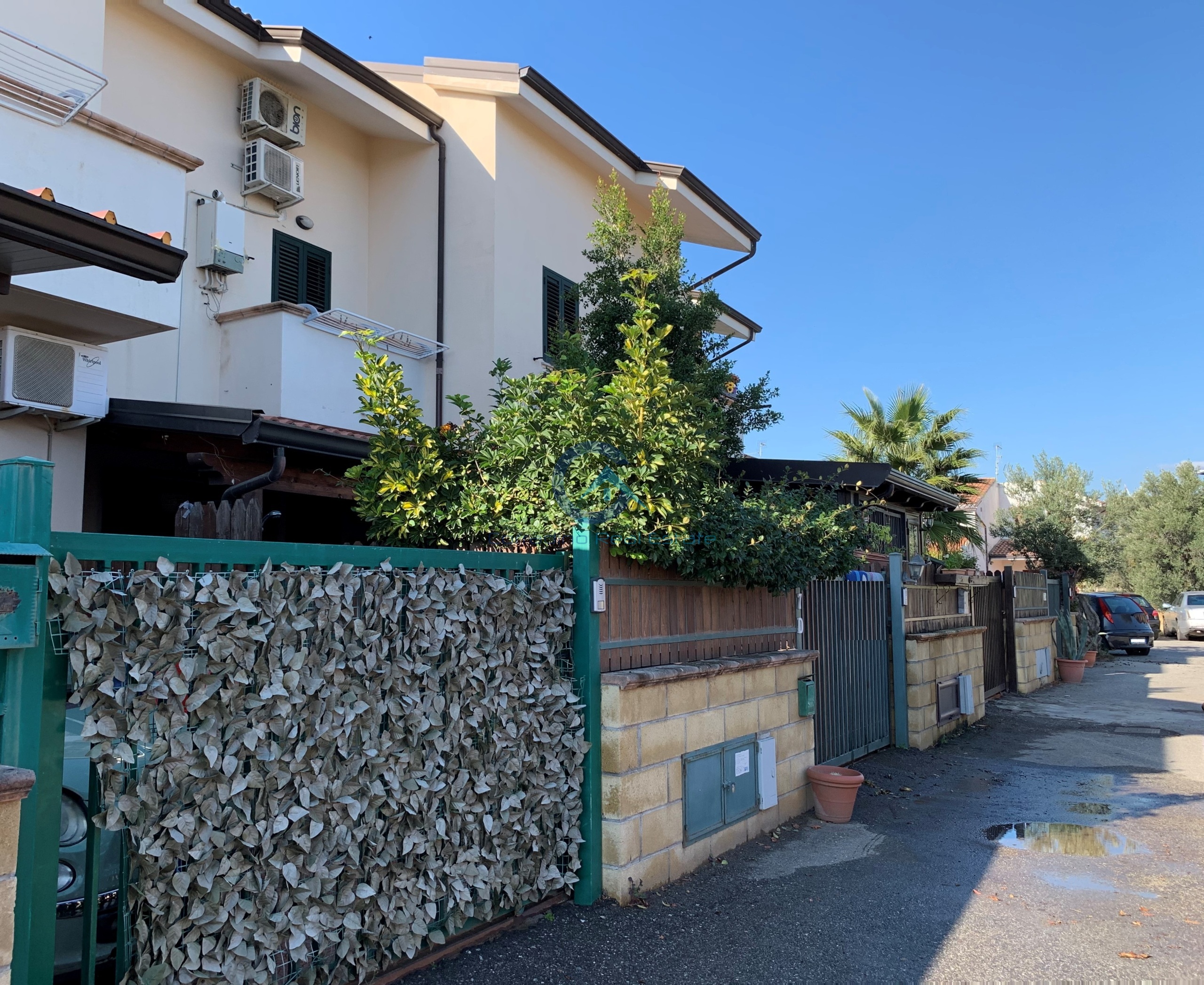 Immagine 12 di Villa in vendita  a Simeri Crichi