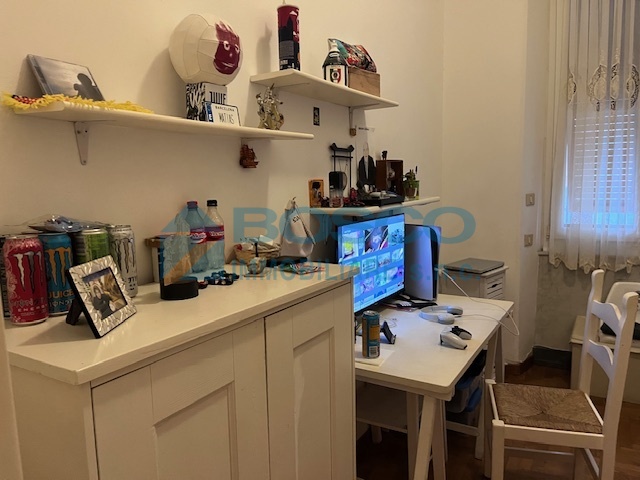 Immagine 17 di Pentalocale in vendita  in via Di Monale a La Spezia