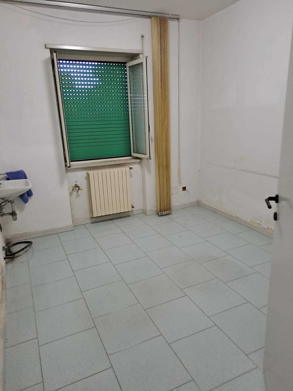 Immagine 6 di Quadrilocale in vendita  a Pescara