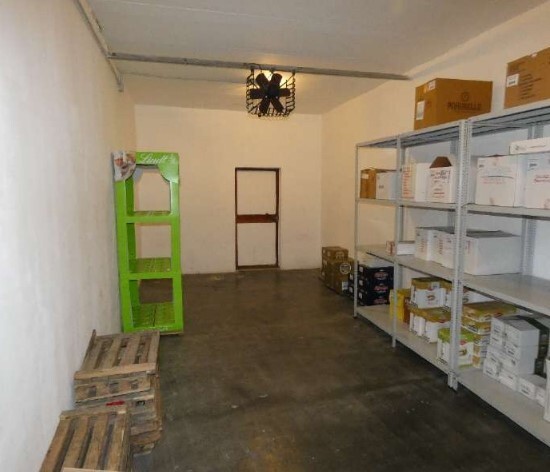 Immagine 6 di Magazzino in vendita  in Via Ursone da Sestri 43 R a Genova