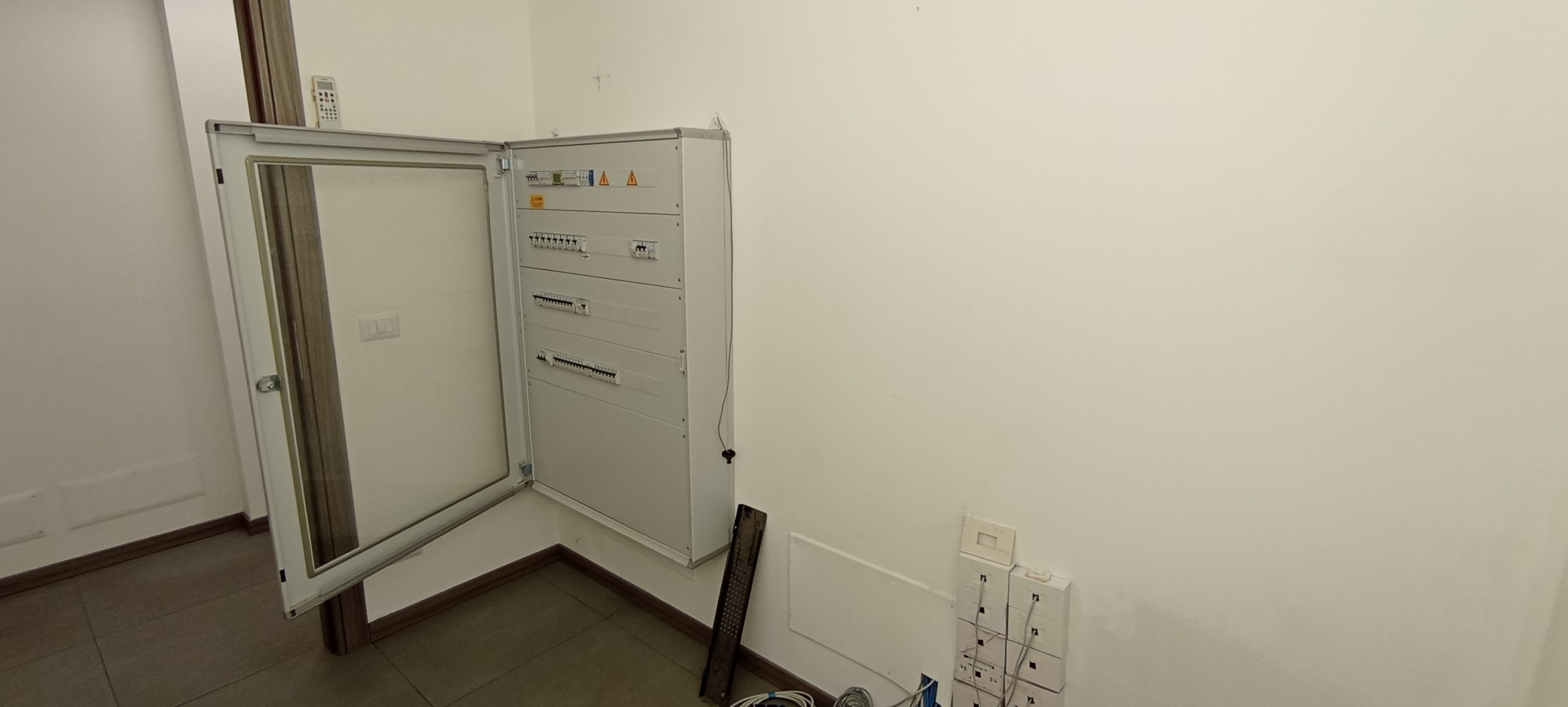 Immagine 19 di Ufficio in affitto  a Ragusa