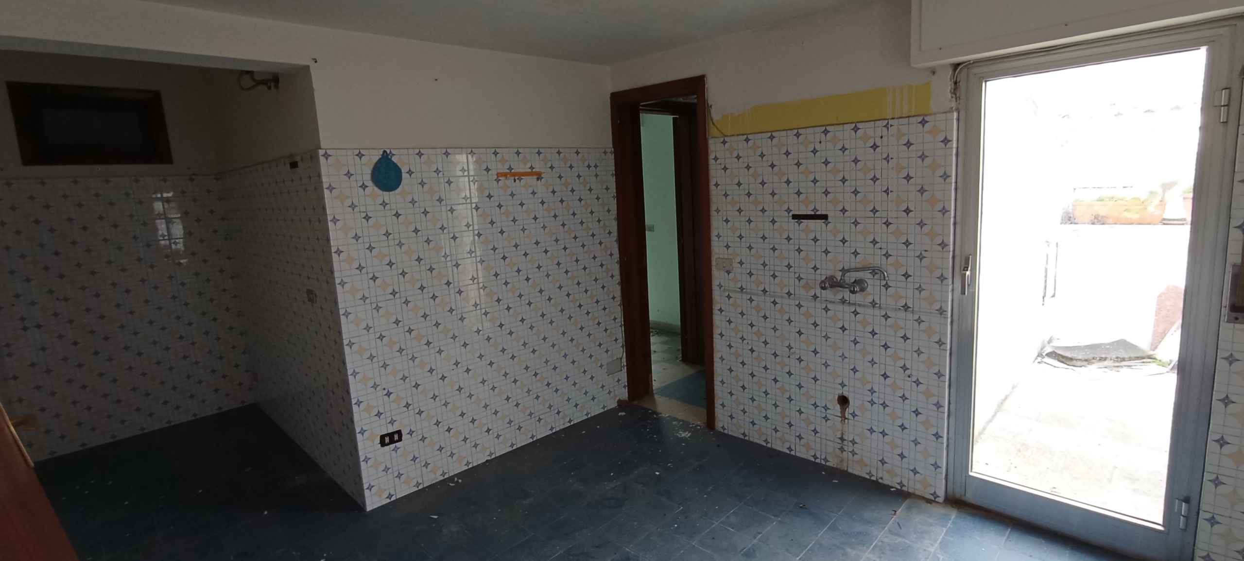 Immagine 11 di Casa indipendente in vendita  a Ragusa