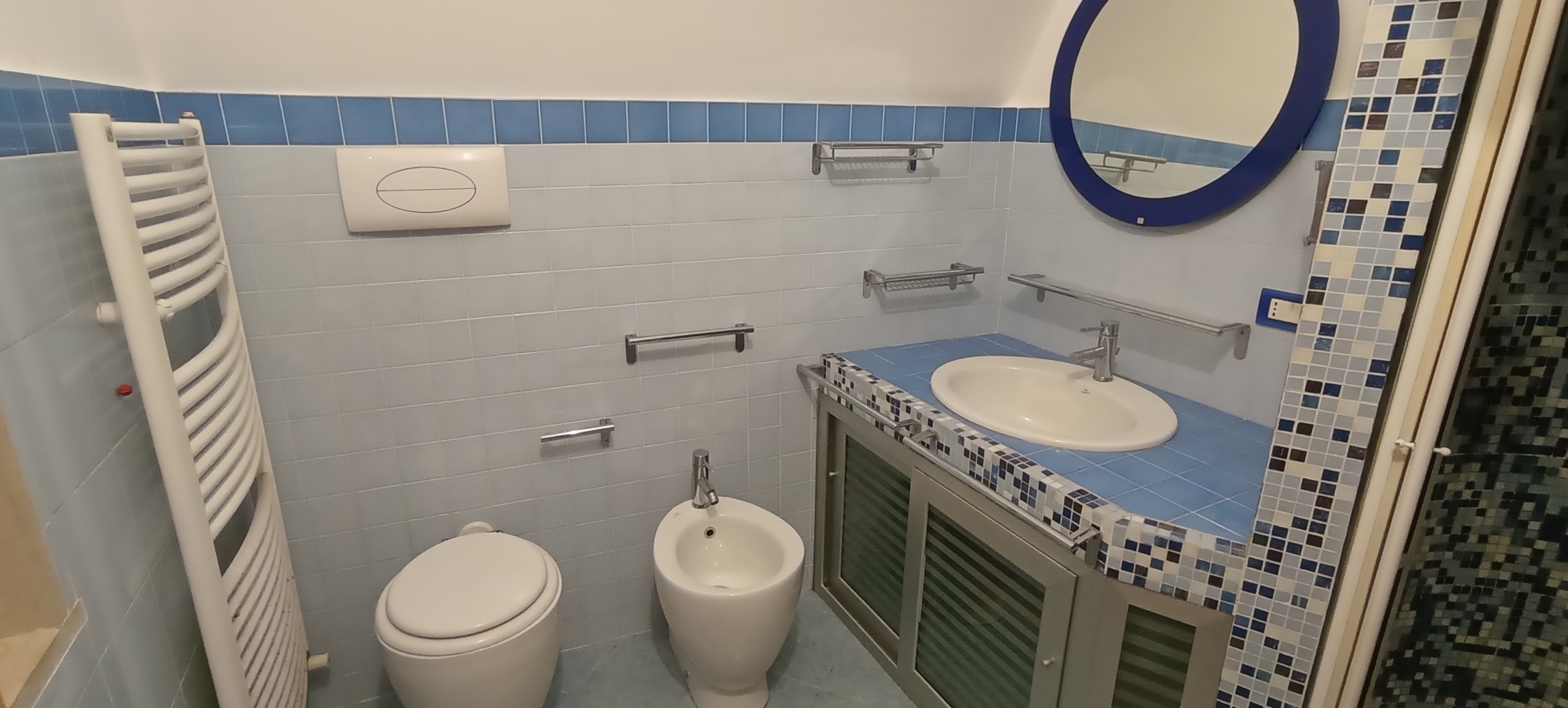 Immagine 14 di Casa indipendente in vendita  a Chiaramonte Gulfi