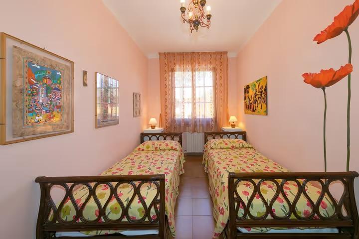 Immagine 10 di Trilocale in vendita  a Rosignano Marittimo