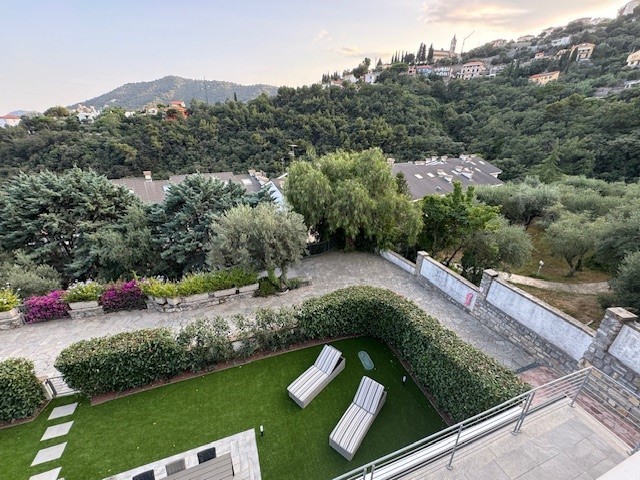 Immagine 52 di Villa in vendita  in Via Adelasia 139 a Alassio