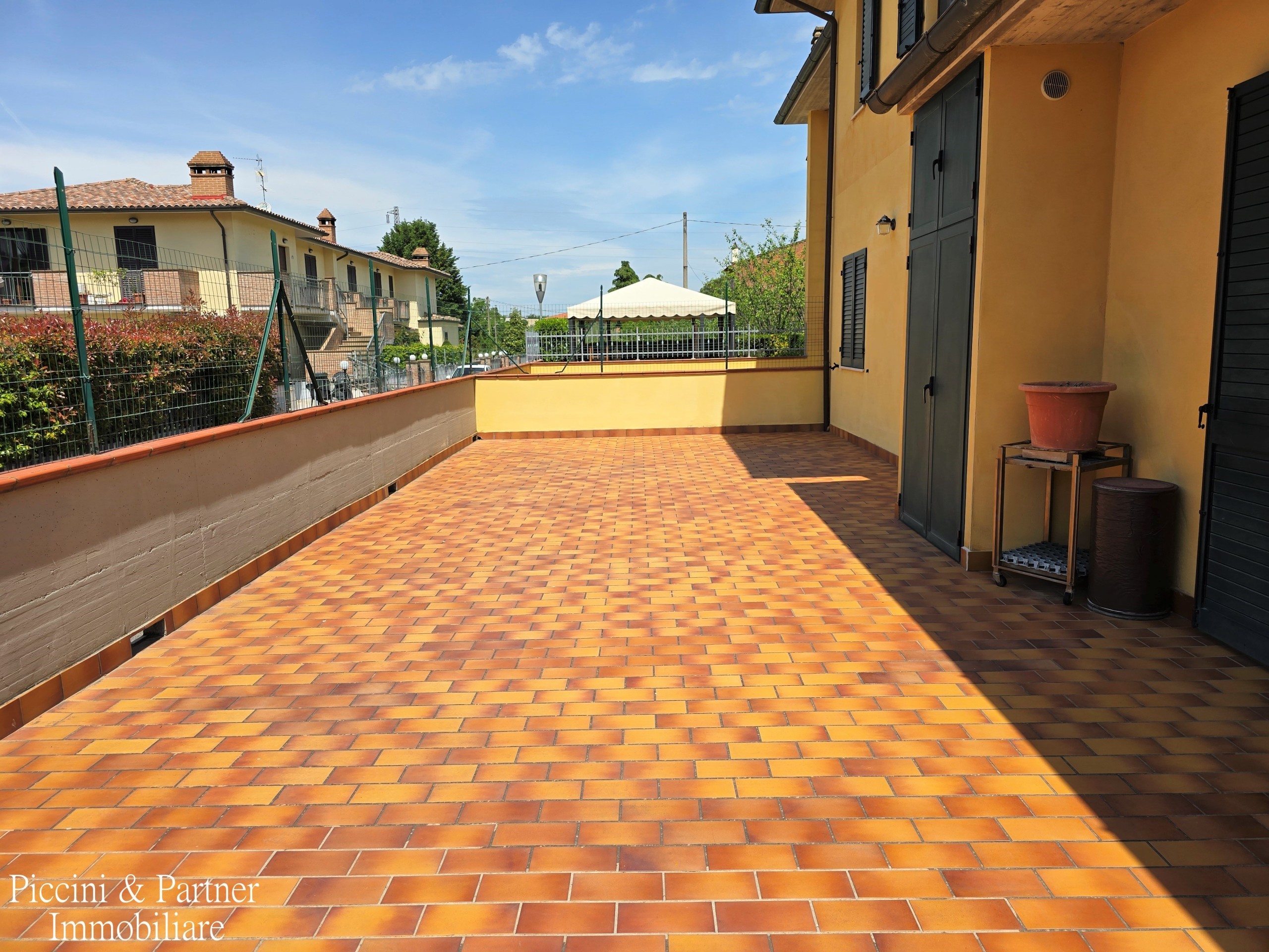 Immagine 11 di Casa trifamiliare in vendita  in Via Bagnolo a Castiglione Del Lago