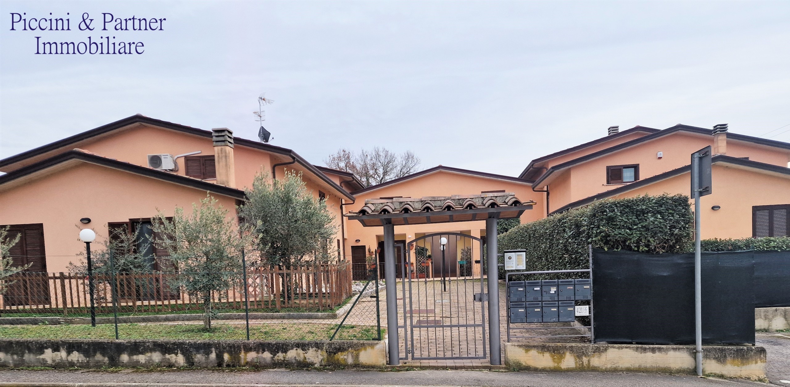 Immagine 34 di Trilocale in vendita  in Strada Tiberina Nord 421 a Perugia