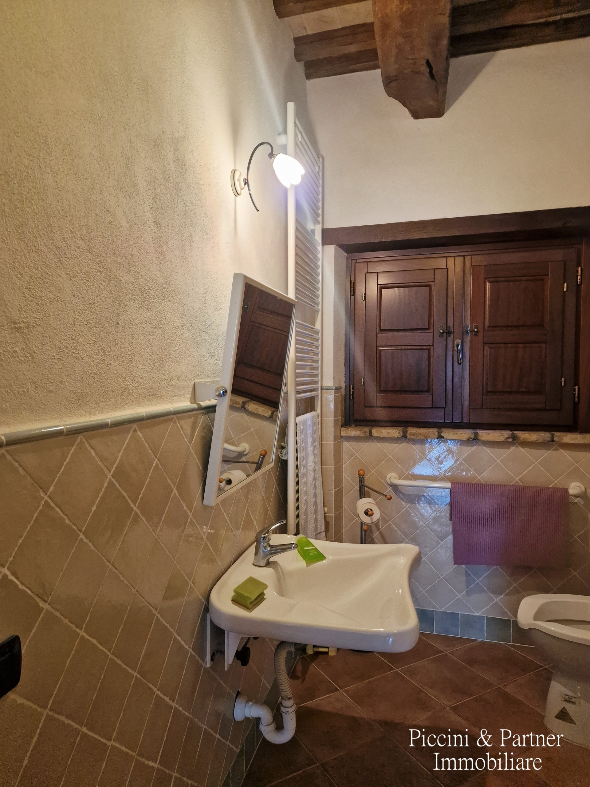 Immagine 25 di Rustico / casale in vendita  in Località San Lorenzo a Castel Ritaldi