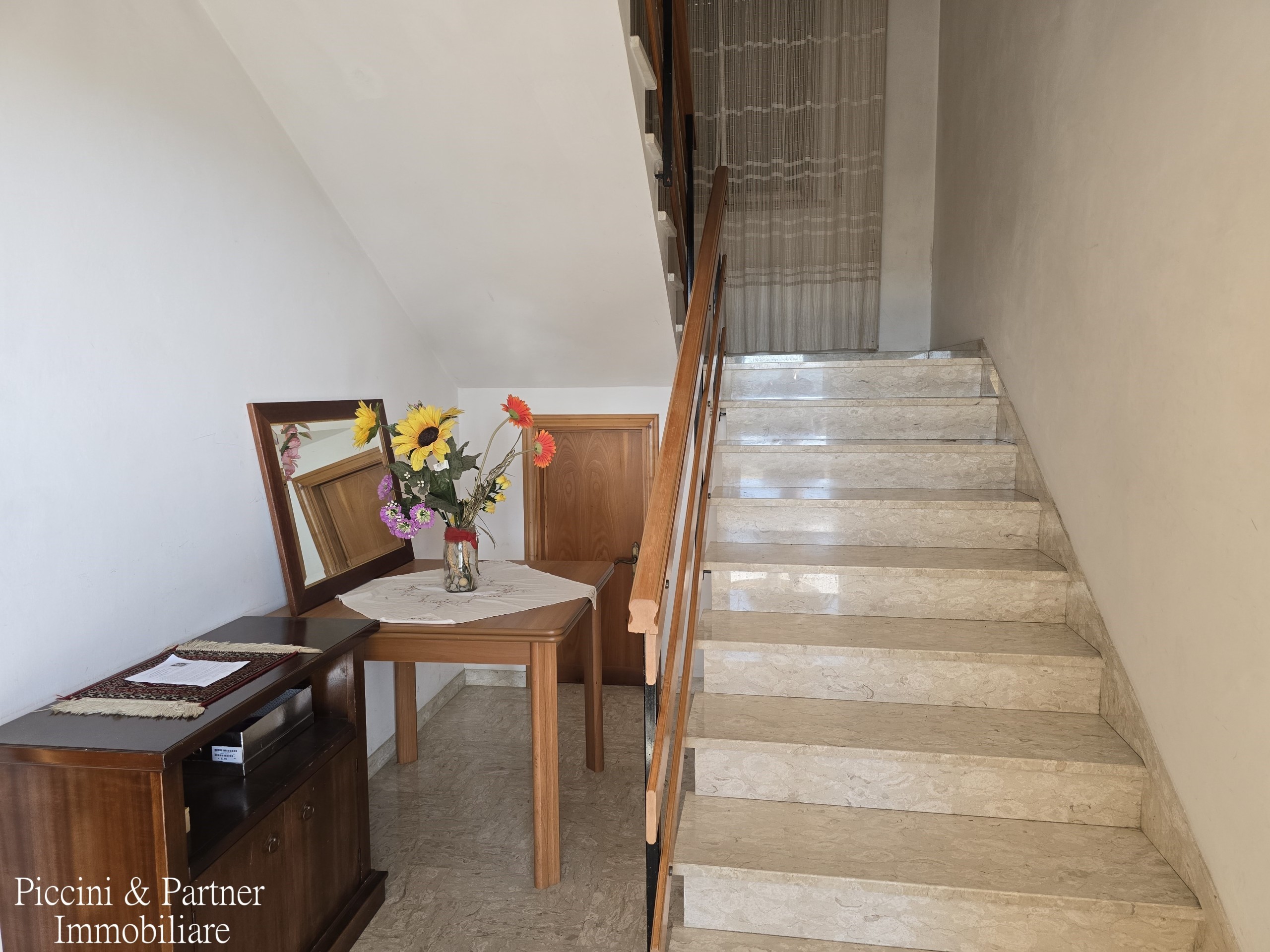 Immagine 4 di Pentalocale in vendita  in Via Aspromonte 6 a Corciano