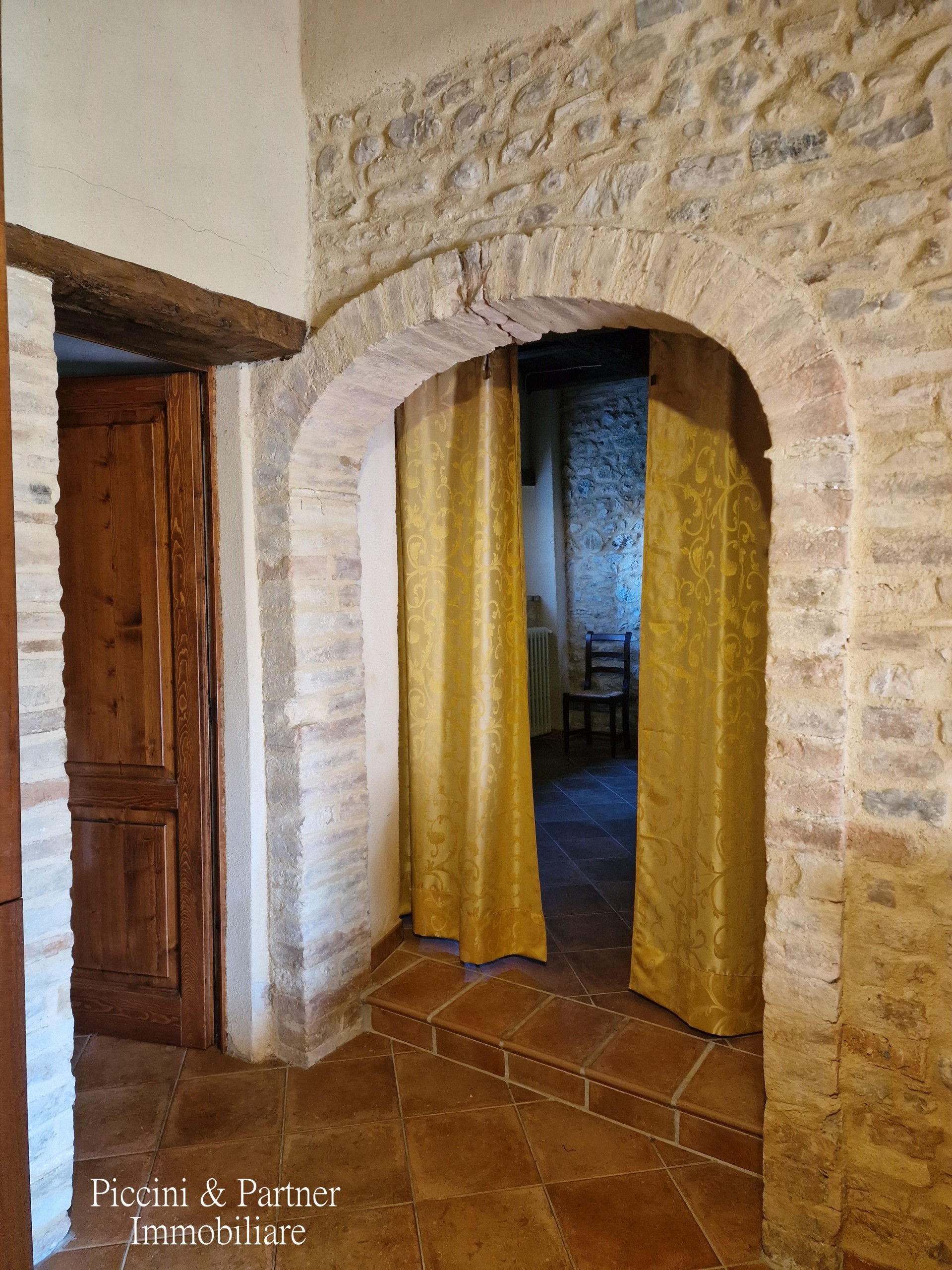 Immagine 13 di Rustico / casale in vendita  in Località San Lorenzo a Castel Ritaldi