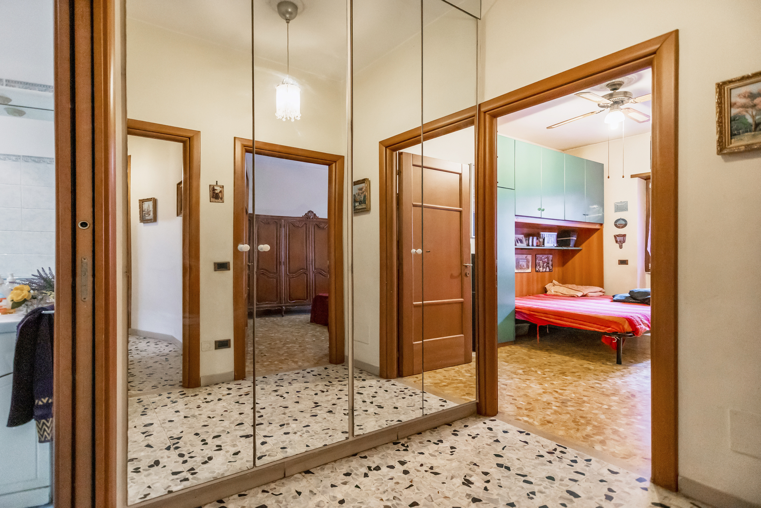 Immagine 13 di Trilocale in vendita  in Viale dei Consoli 27 a Roma