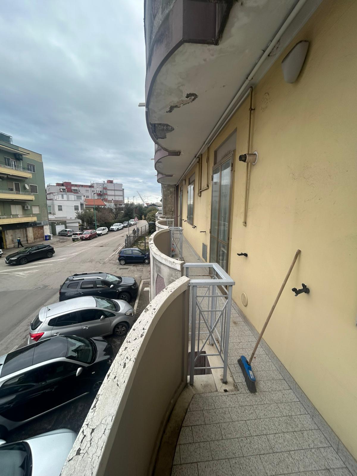 Immagine 2 di Quadrilocale in vendita  a Pescara