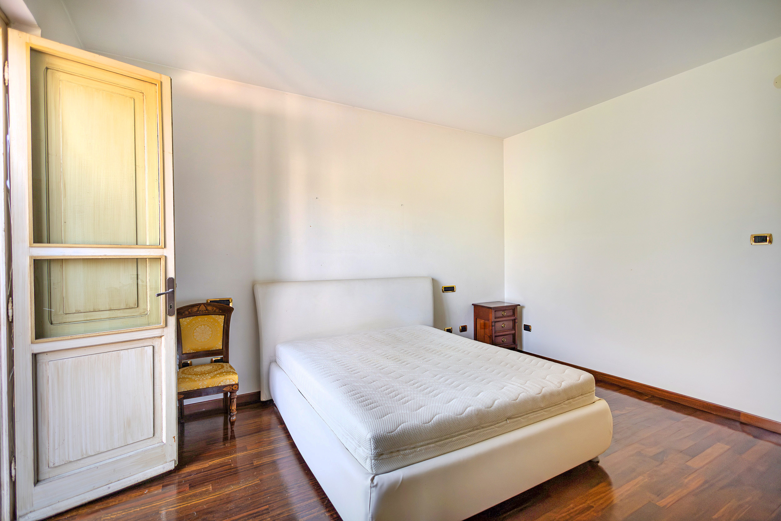 Immagine 26 di Villa in vendita  a Pisa