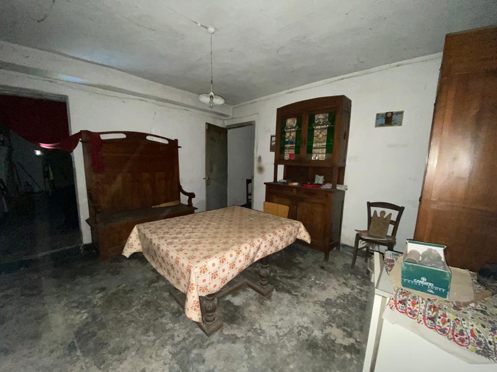 Immagine 9 di Rustico / casale in vendita  in Via G. B. Martinu 25 a Mioglia