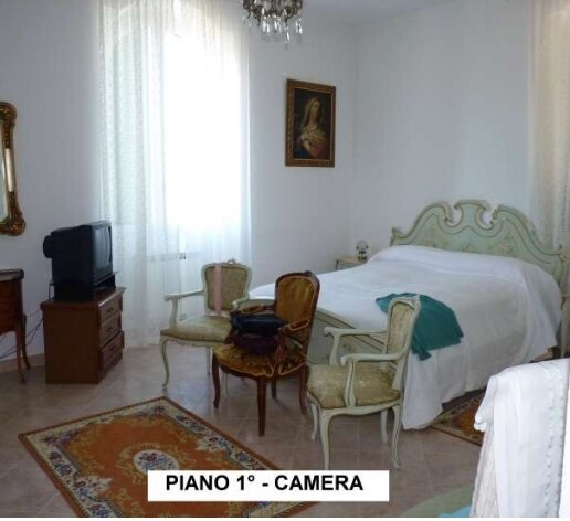 Immagine 5 di Villa in vendita  in Via Cassogna snc a Camporosso