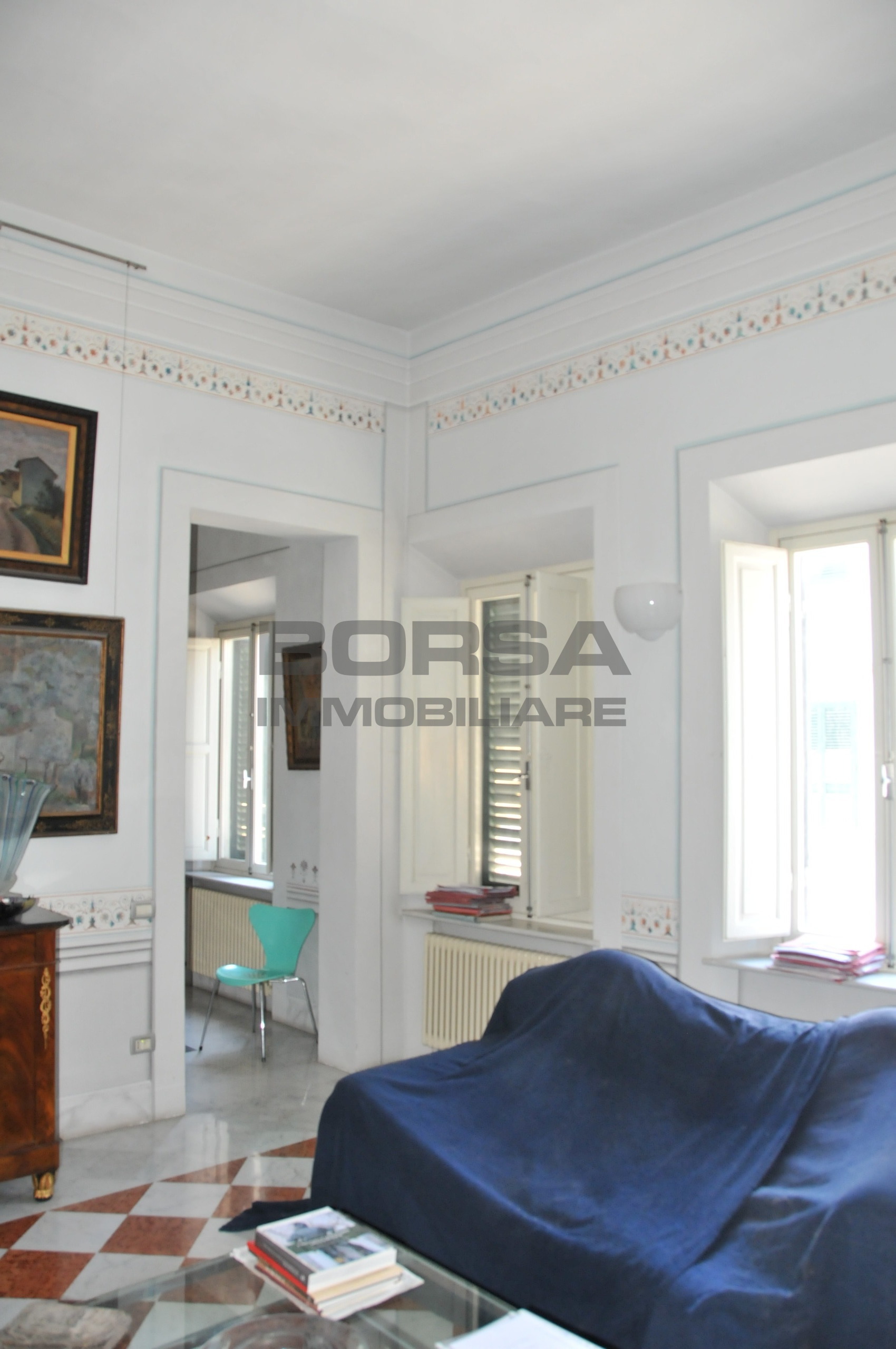 Immagine 2 di Pentalocale in vendita  in Via Ricasoli a Livorno