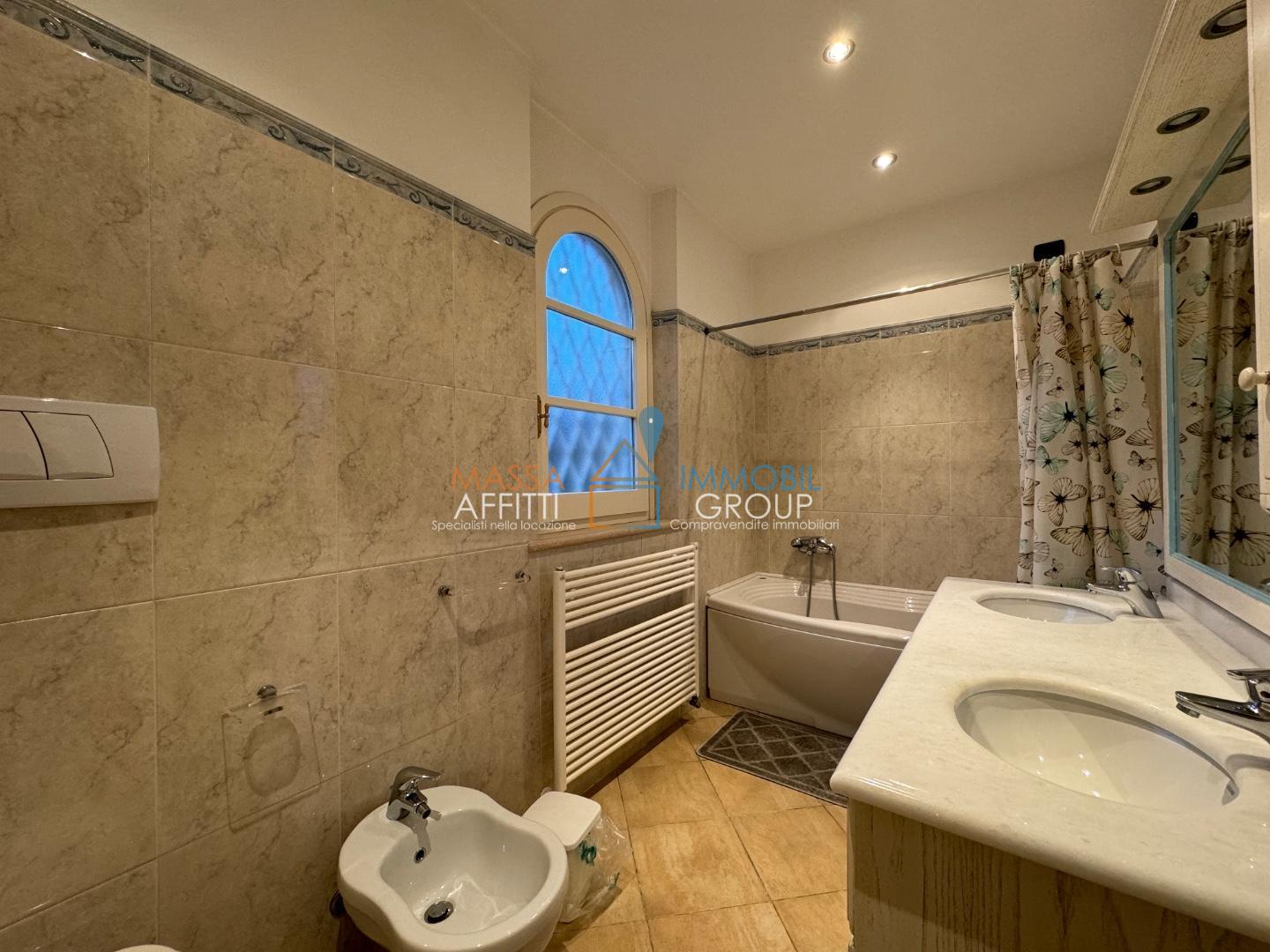 Immagine 45 di Casa bifamiliare in affitto  in via Rosseti e Bandini 23 a Forte Dei Marmi