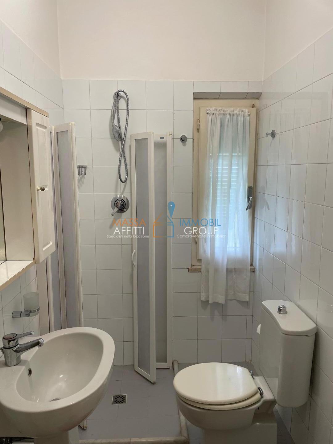 Immagine 24 di Porzione di casa in vendita  in Via Flli Cervi 106 a Forte Dei Marmi