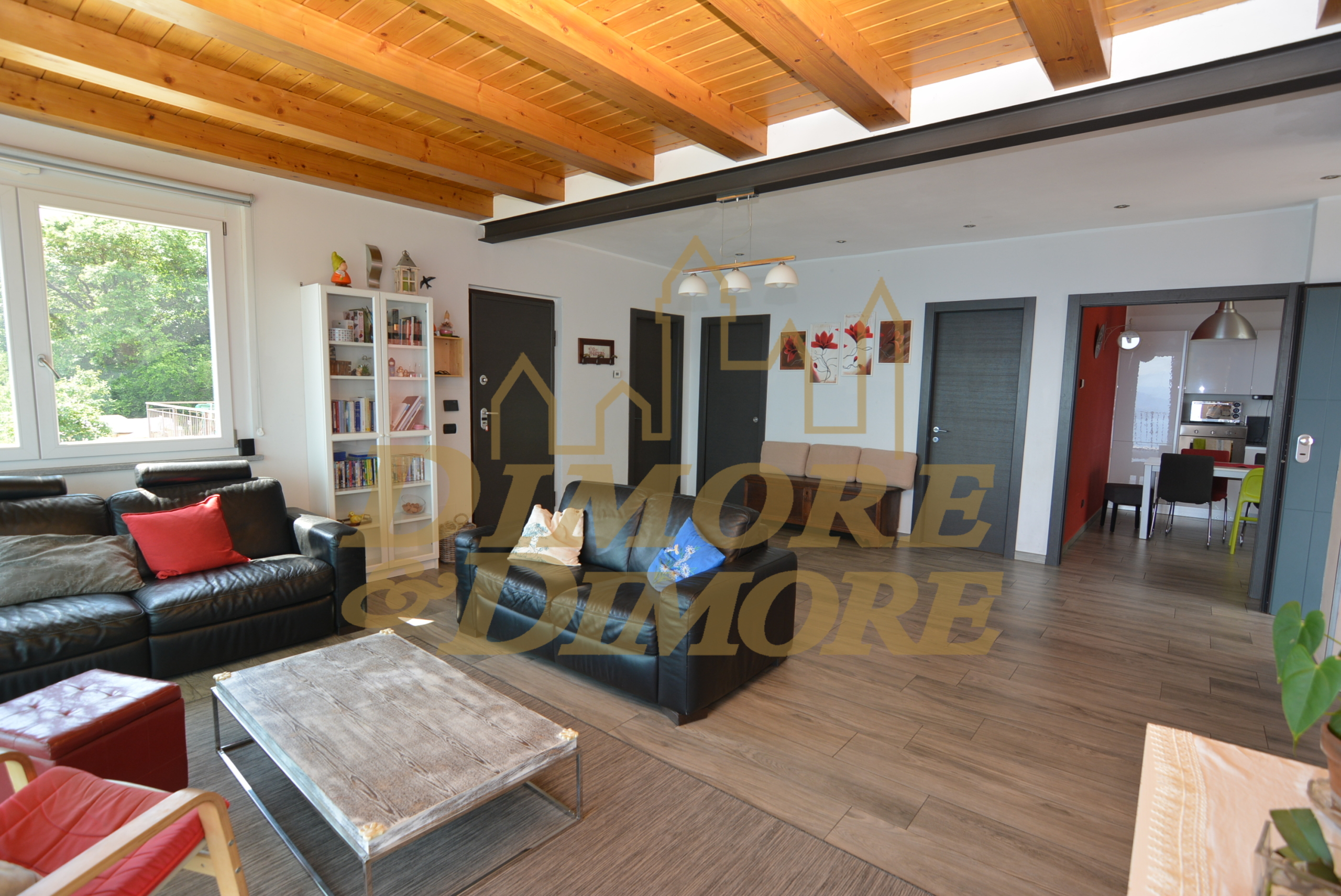 Immagine 9 di Villa in vendita  a Stresa