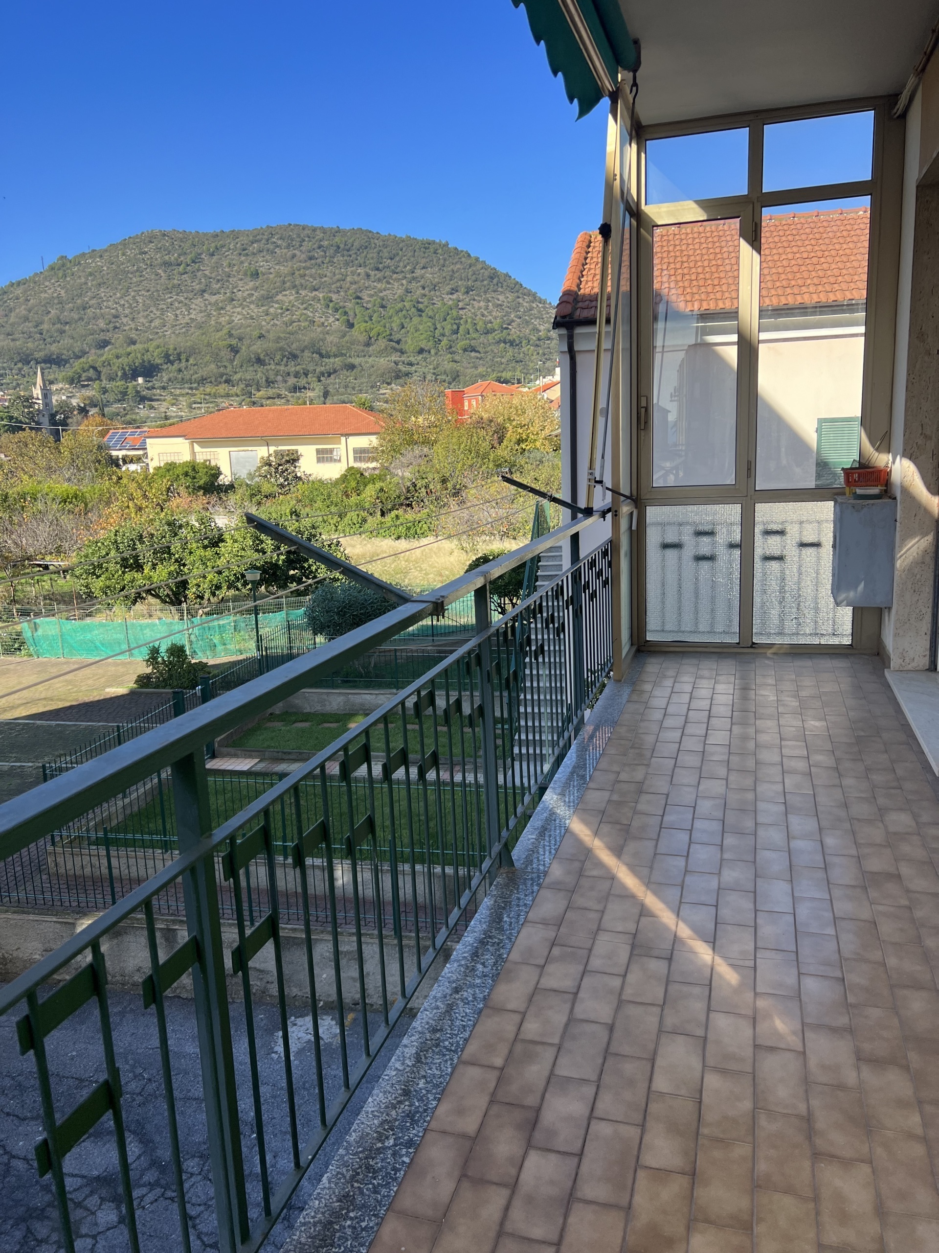 Immagine 2 di Trilocale in vendita  in Via IV Novembre a Borgio Verezzi