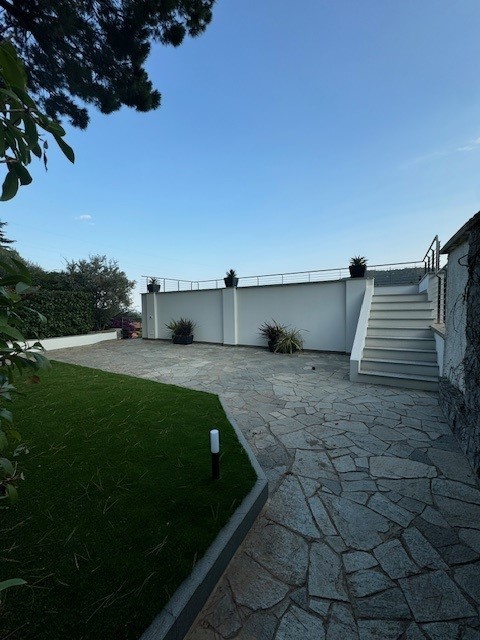 Immagine 53 di Villa in vendita  in Via Adelasia 139 a Alassio