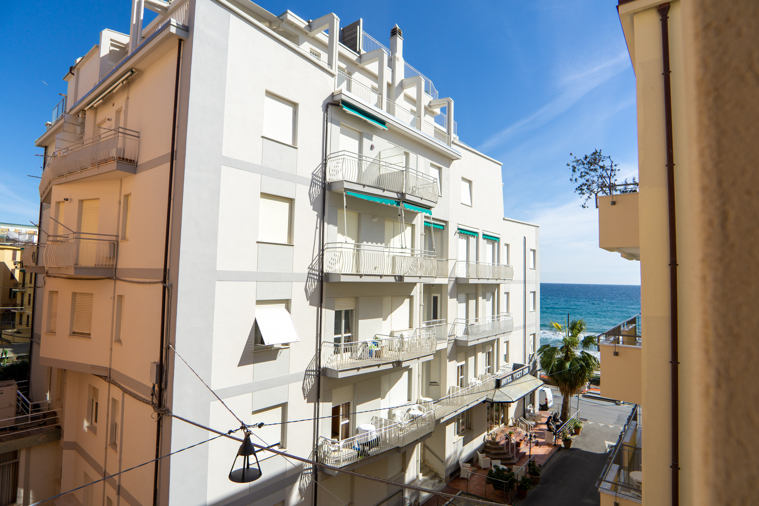 Immagine 14 di Bilocale in affitto  in Via Roma 48 a Alassio