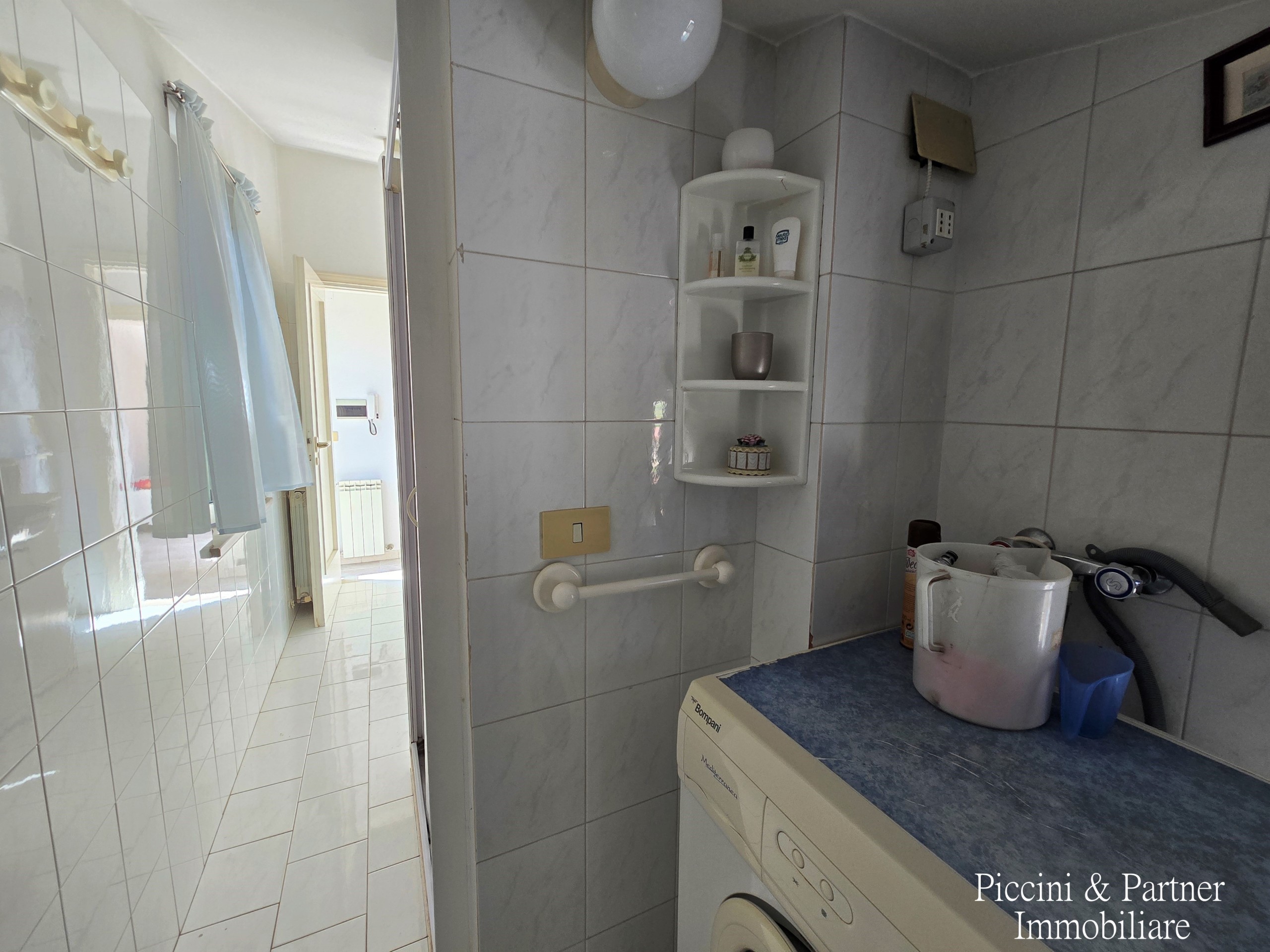 Immagine 29 di Appartamento in vendita  in Via della Sapienza a Magione