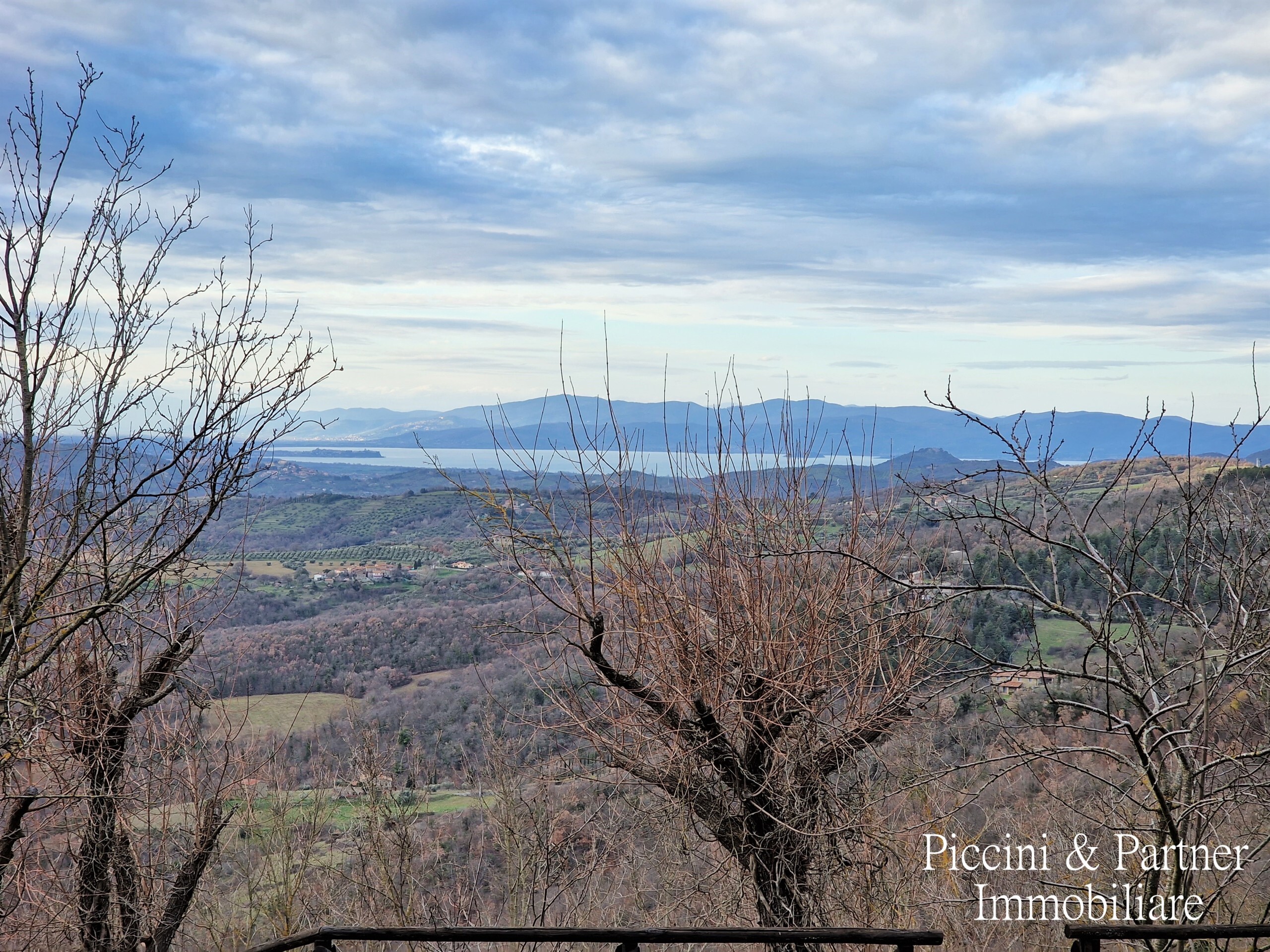 Immagine 2 di Porzione di casa in vendita  in Castello di Greppolischieto a Piegaro