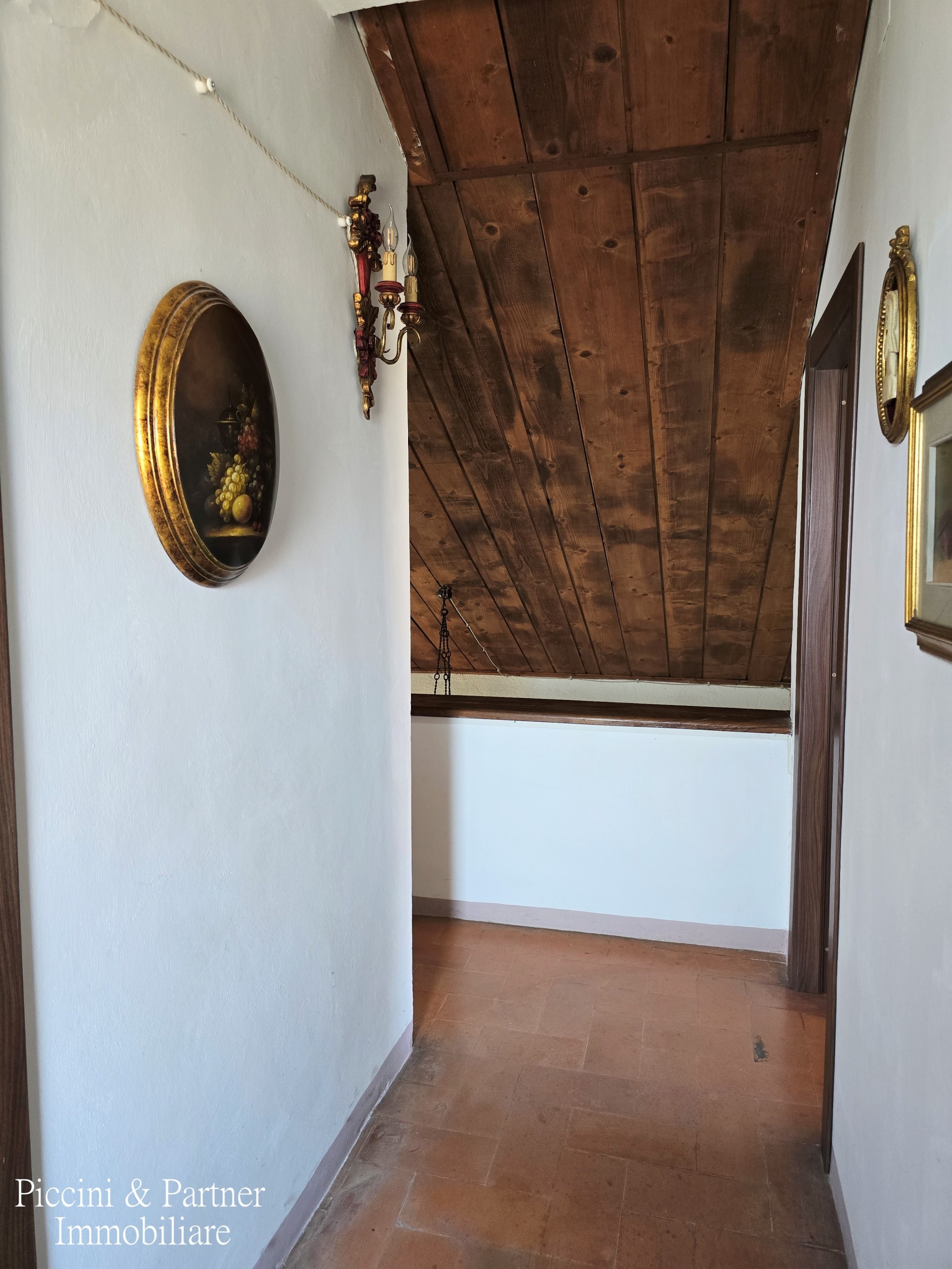 Immagine 37 di Villa in vendita  in Via IV Novembre 15 a Passignano Sul Trasimeno