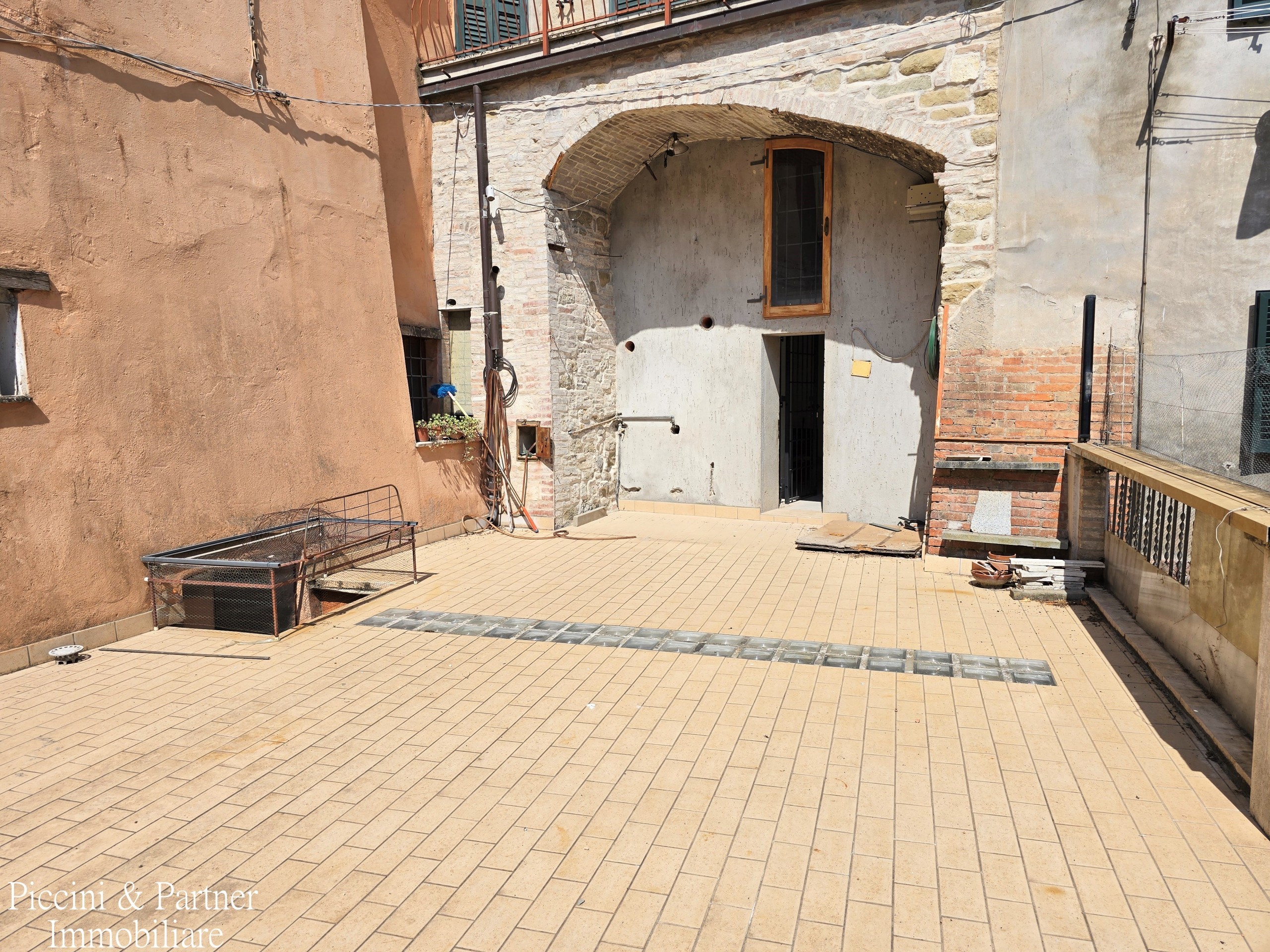 Immagine 16 di Pentalocale in vendita  in Via San Giovanni del Fosso 14 a Perugia