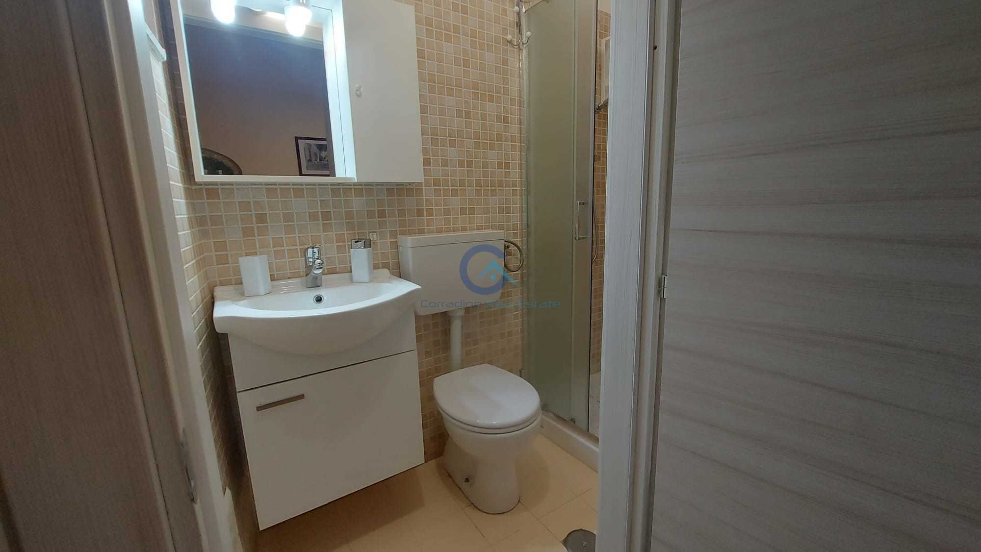 Immagine 7 di Monolocale in affitto  a Catanzaro