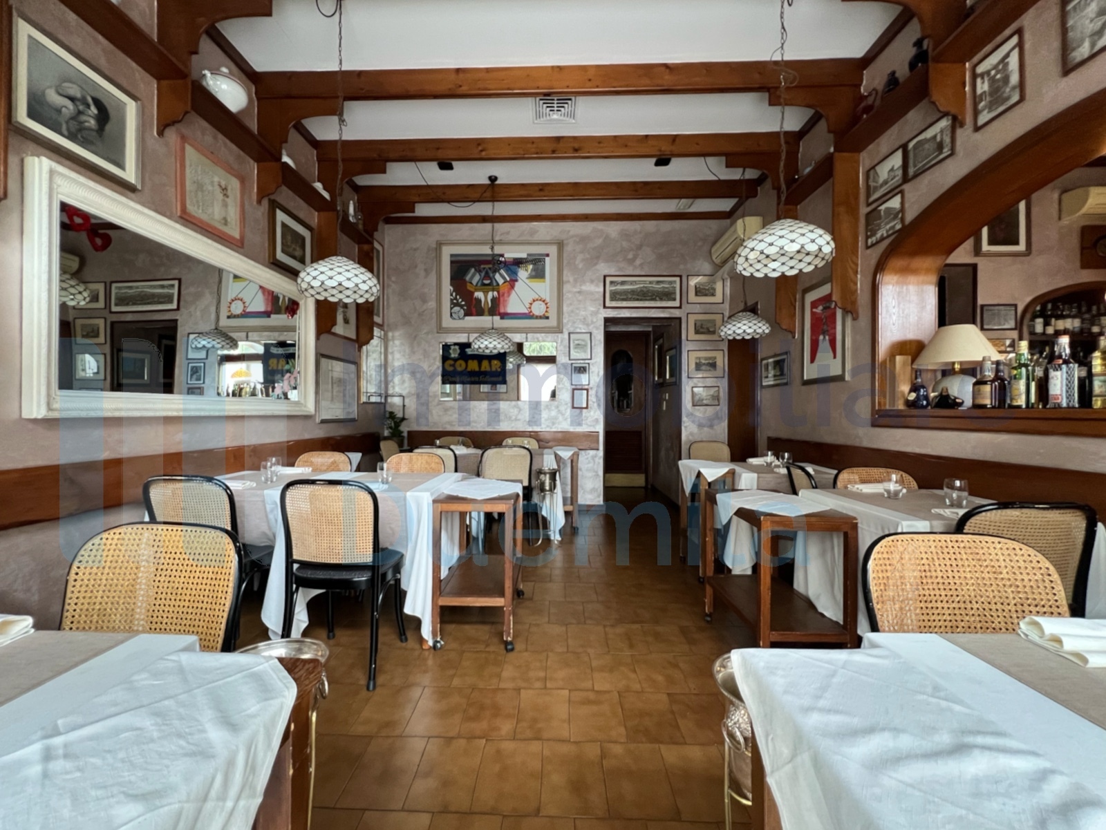 Immagine 1 di Bar / Ristorante in vendita  a Bologna