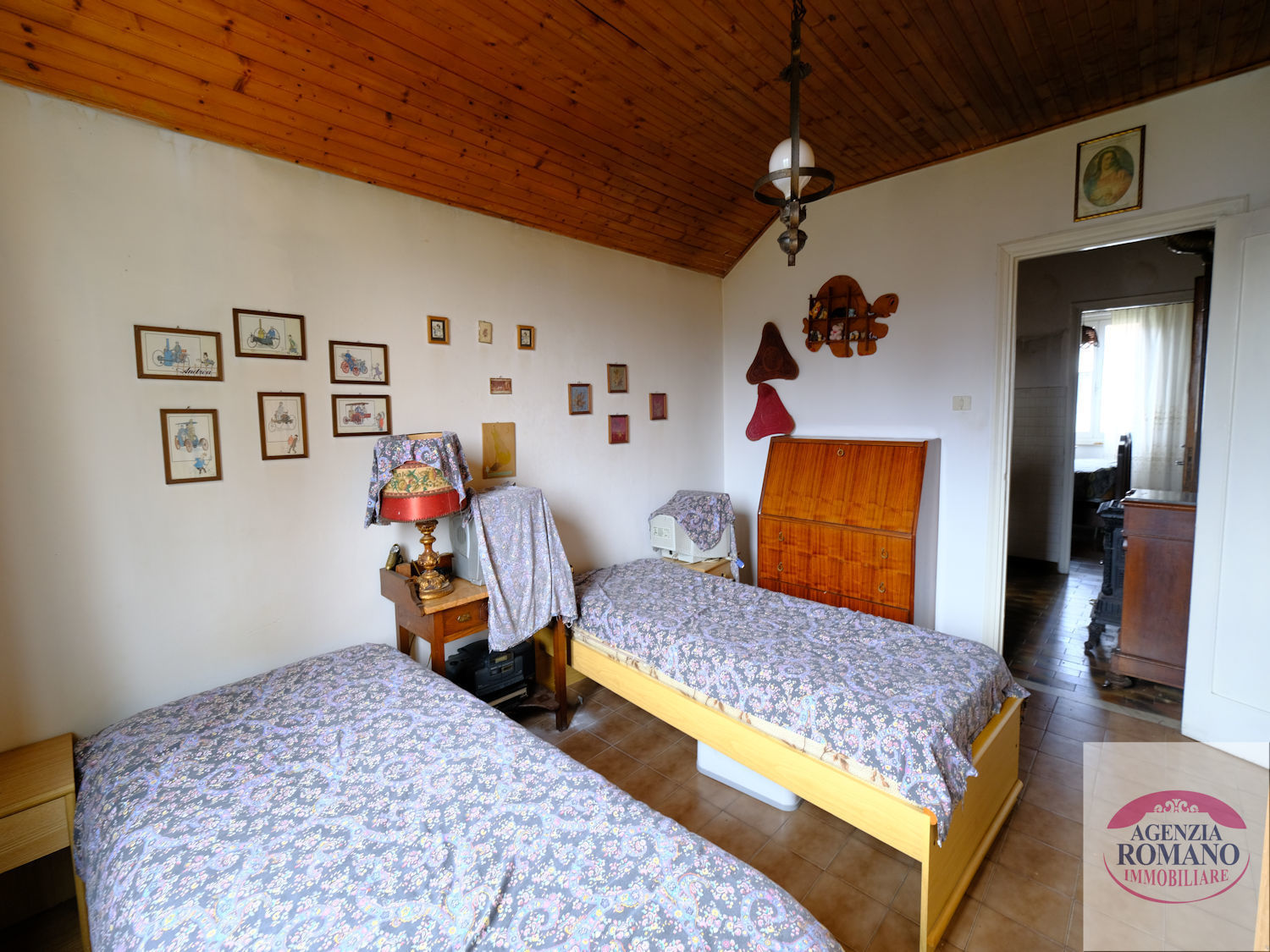 Immagine 10 di Rustico / casale in vendita  a Urbe