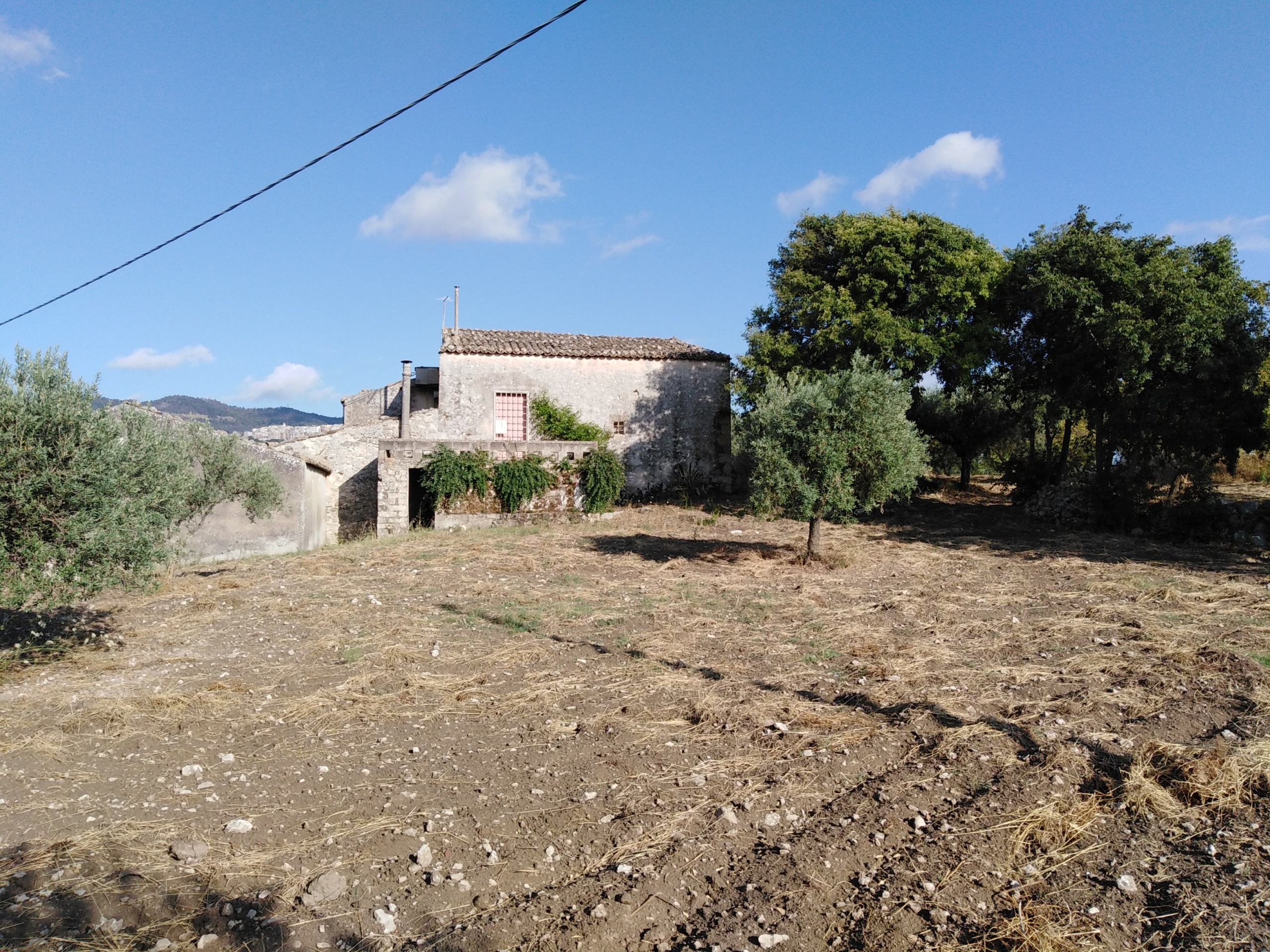 Immagine 12 di Villa in vendita  a Chiaramonte Gulfi