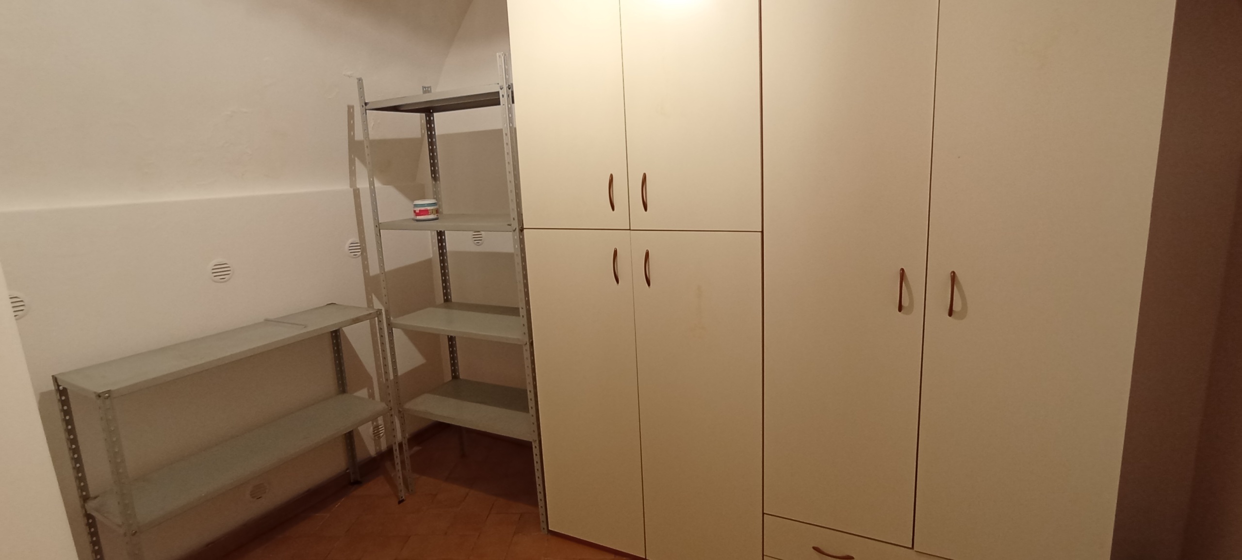 Immagine 19 di Casa indipendente in vendita  a Chiaramonte Gulfi