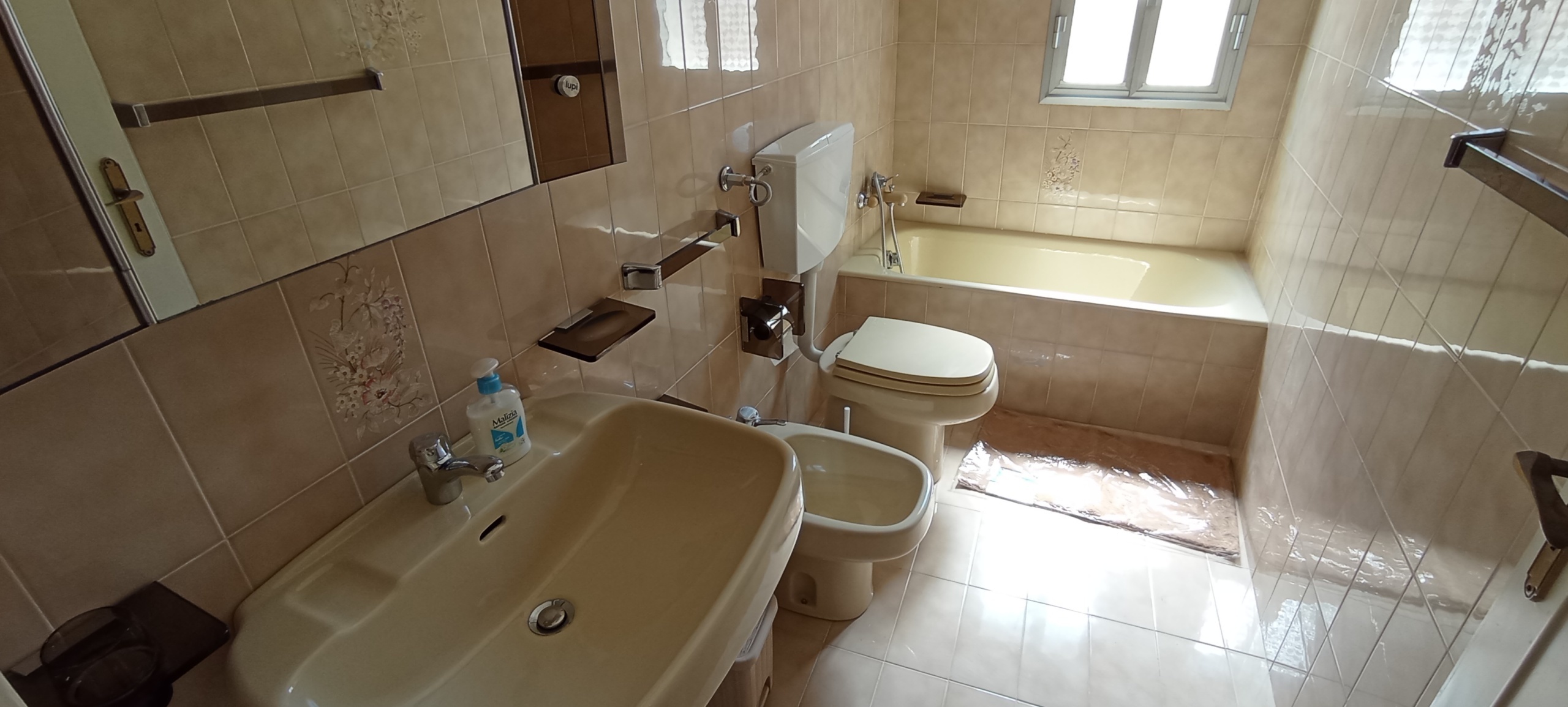 Immagine 9 di Bilocale in affitto  a Ragusa